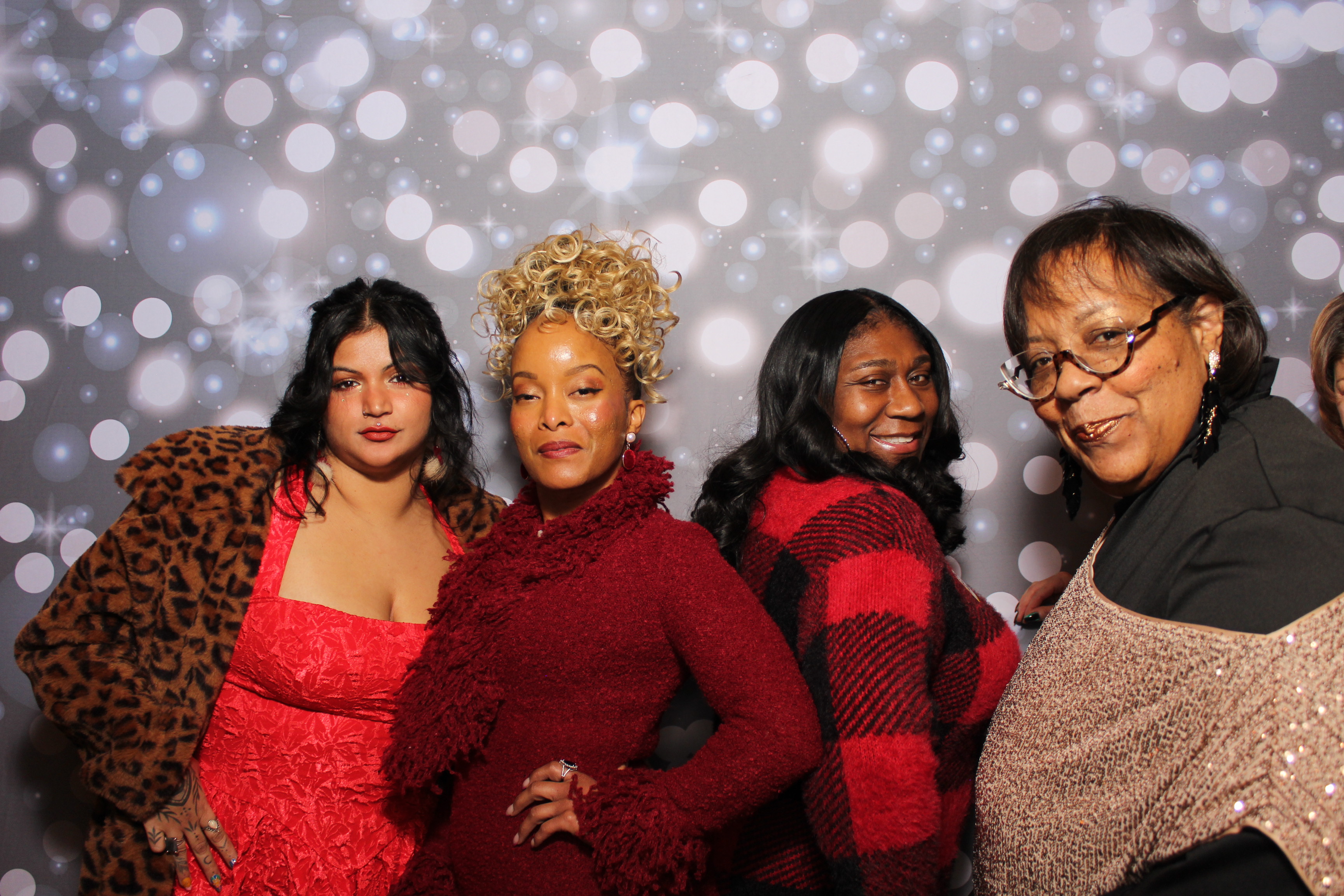 Great Clips Holiday Party | View more photos from the event at gallery.photoboothcincy.com/u/PhotoBoothCincy/Great-Clips-Holiday-Party