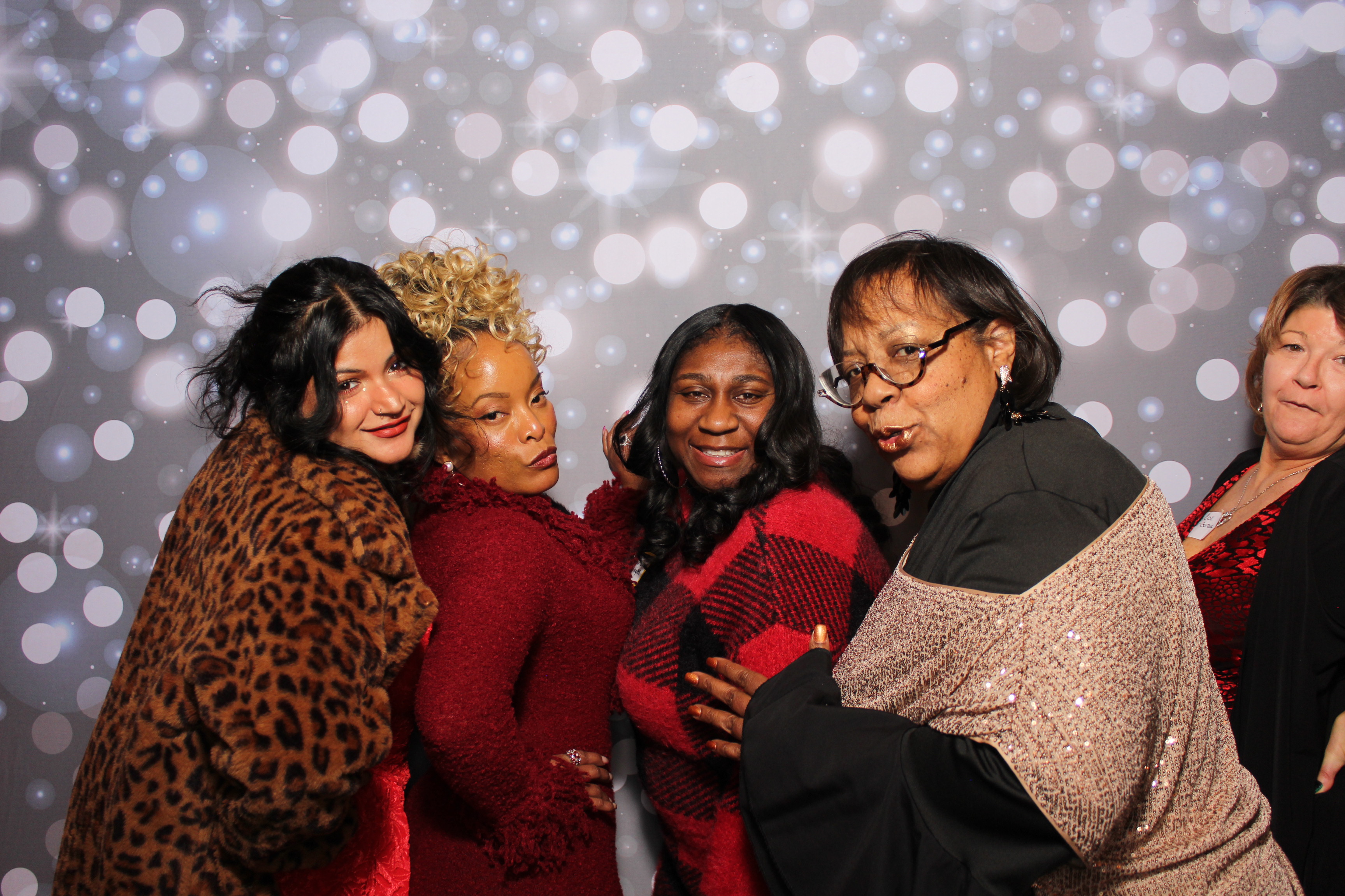 Great Clips Holiday Party | View more photos from the event at gallery.photoboothcincy.com/u/PhotoBoothCincy/Great-Clips-Holiday-Party