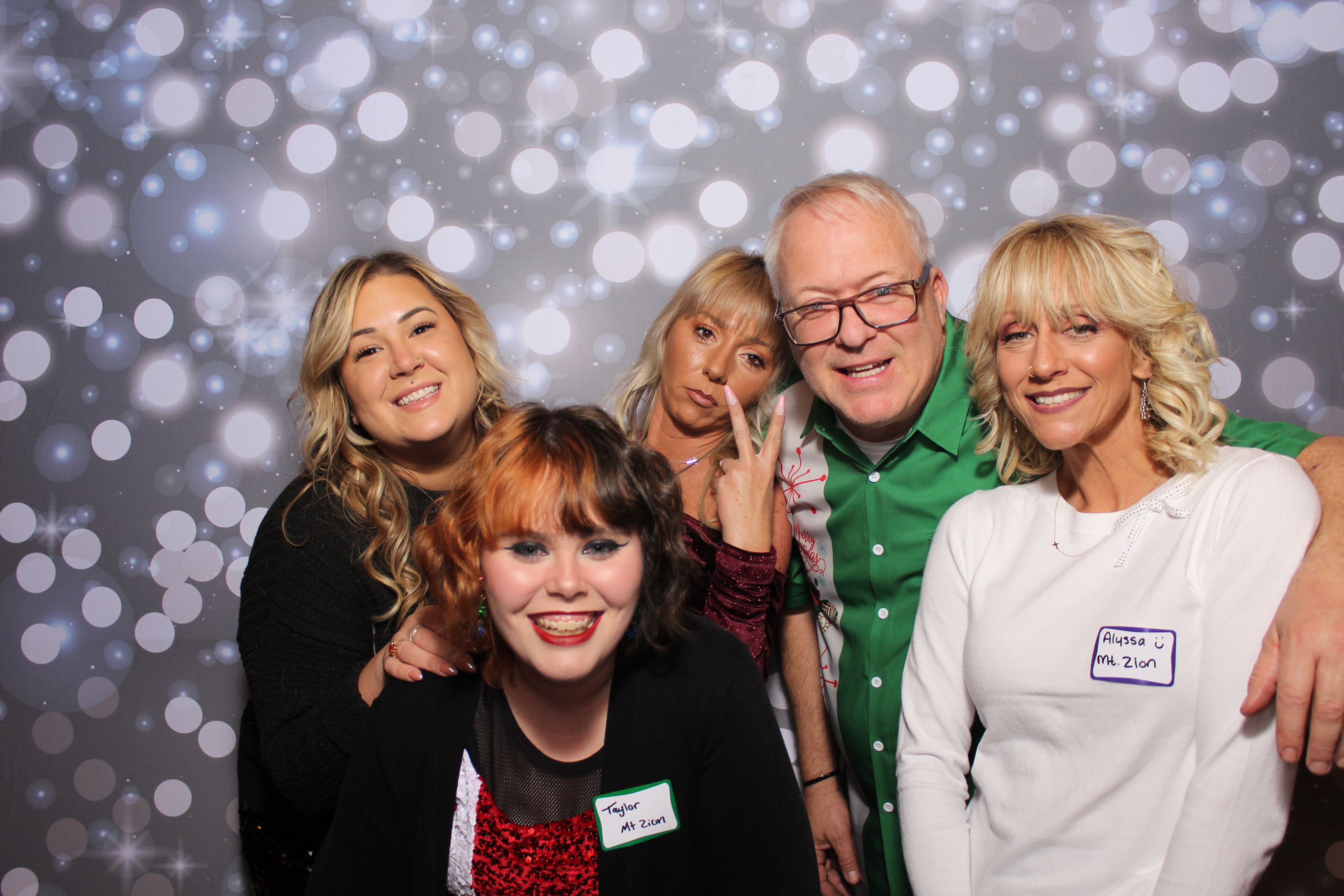 Great Clips Holiday Party | View more photos from the event at gallery.photoboothcincy.com/u/PhotoBoothCincy/Great-Clips-Holiday-Party