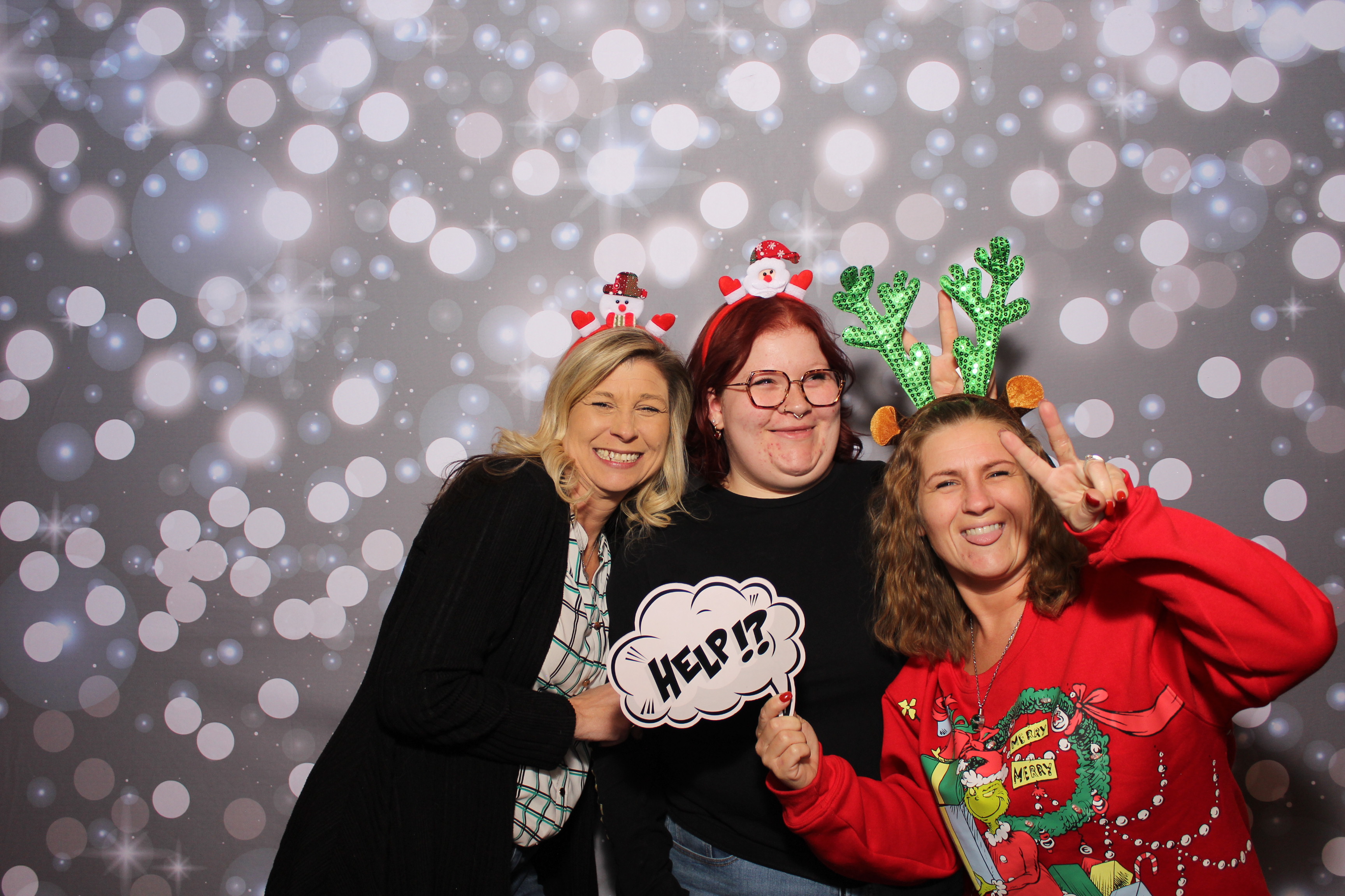 Great Clips Holiday Party | View more photos from the event at gallery.photoboothcincy.com/u/PhotoBoothCincy/Great-Clips-Holiday-Party
