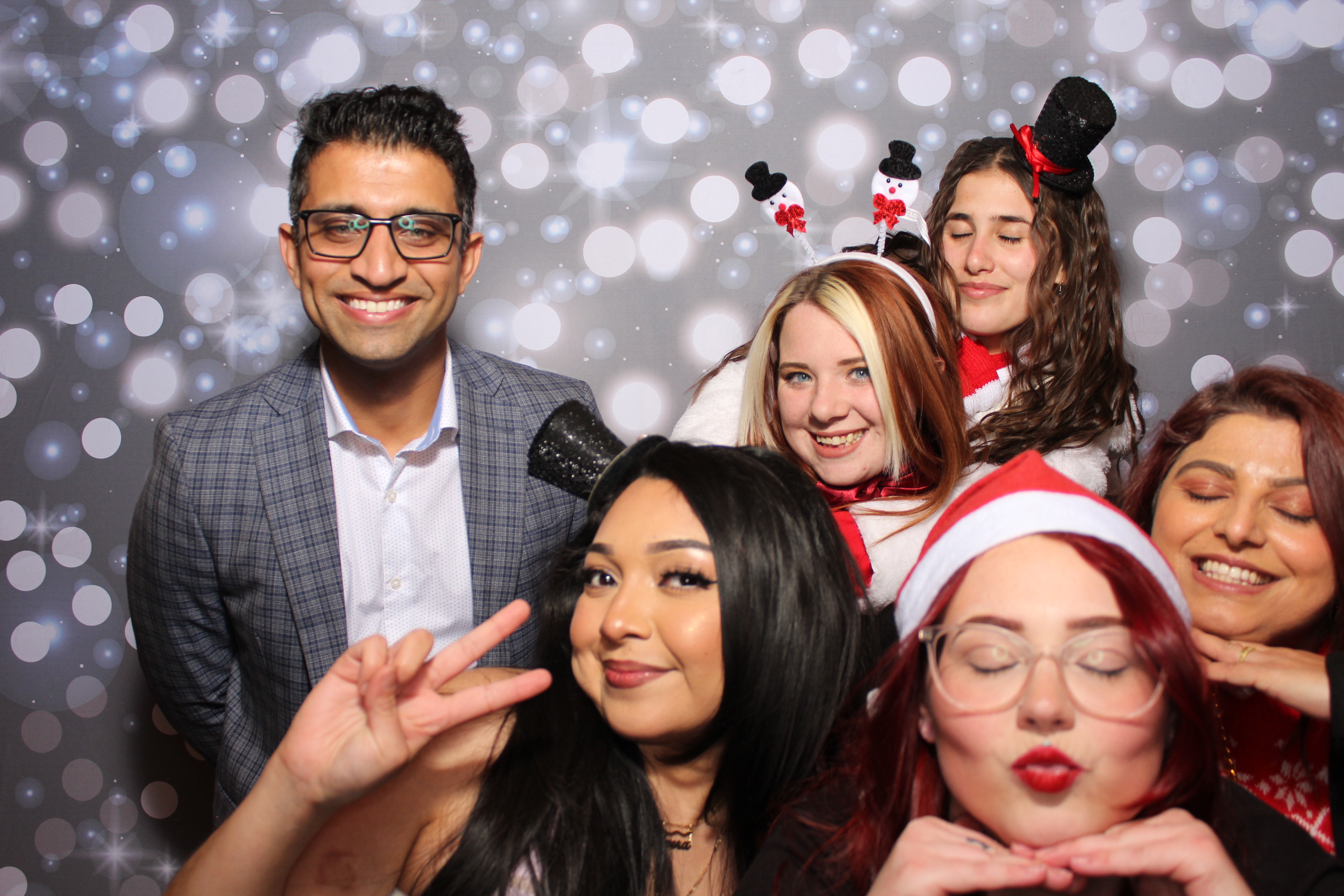 Great Clips Holiday Party | View more photos from the event at gallery.photoboothcincy.com/u/PhotoBoothCincy/Great-Clips-Holiday-Party