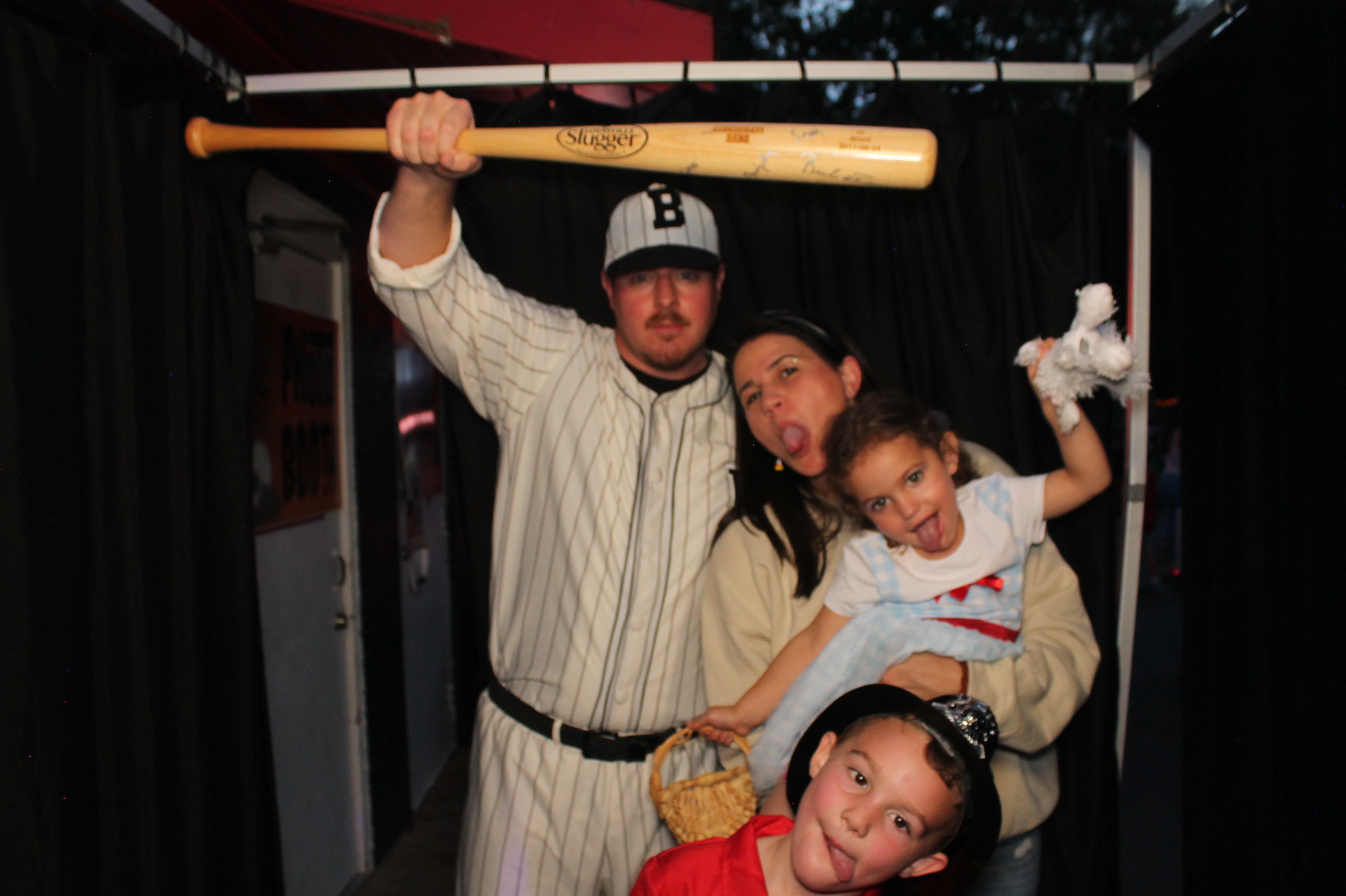 Guardian Angels Monster Mash | View more photos from the event at gallery.photoboothcincy.com/u/PhotoBoothCincy/Guardian-Angels-Monster-Mash