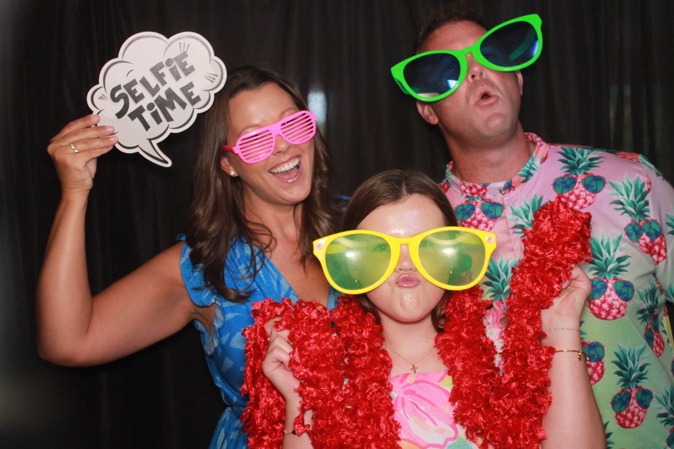 HMS Canteen | View more photos from the event at gallery.photoboothcincy.com/u/PhotoBoothCincy/HMS-Canteen