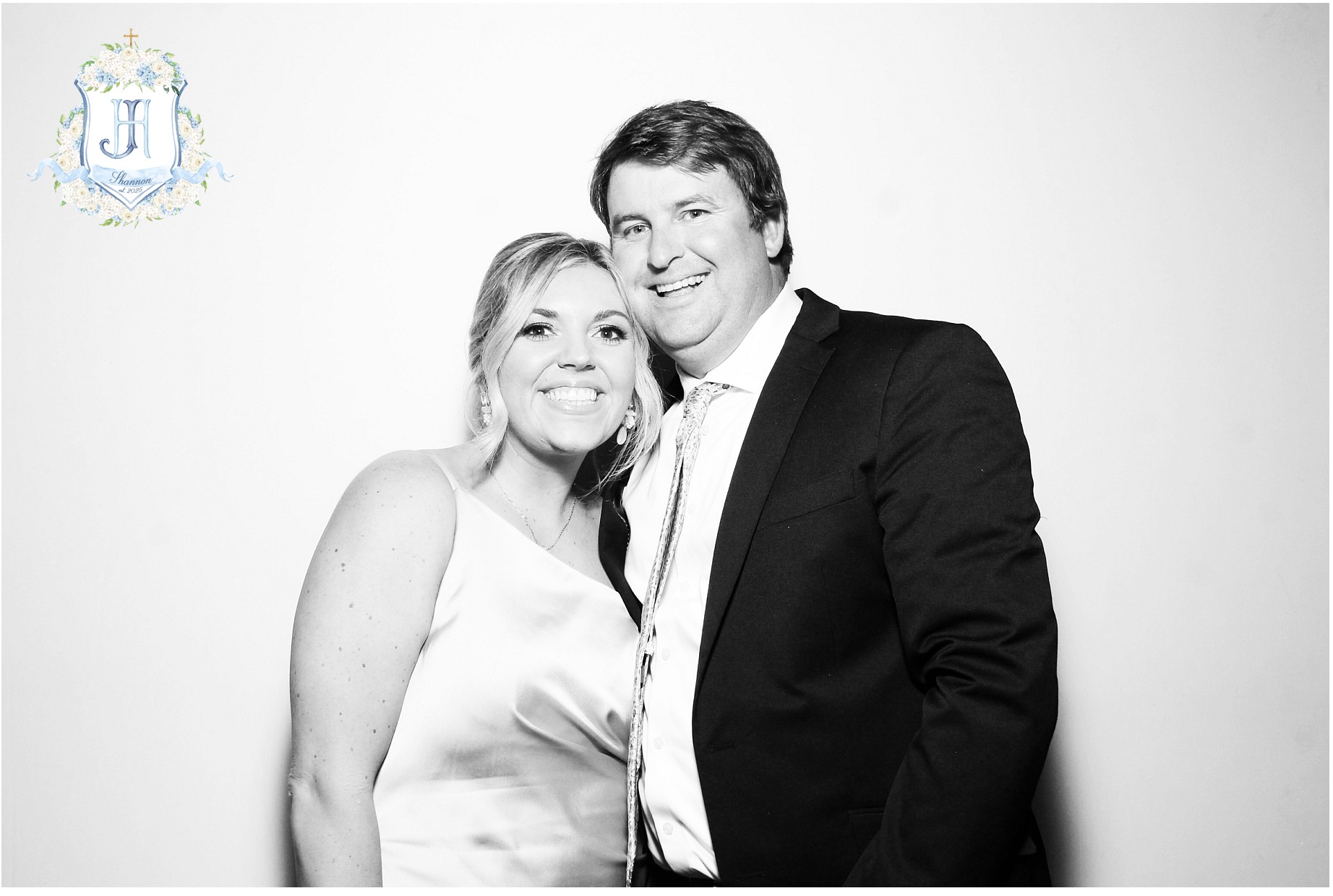 Haley & Jake | View more photos from the event at gallery.photoboothcincy.com/u/PhotoBoothCincy/Haley-Jake