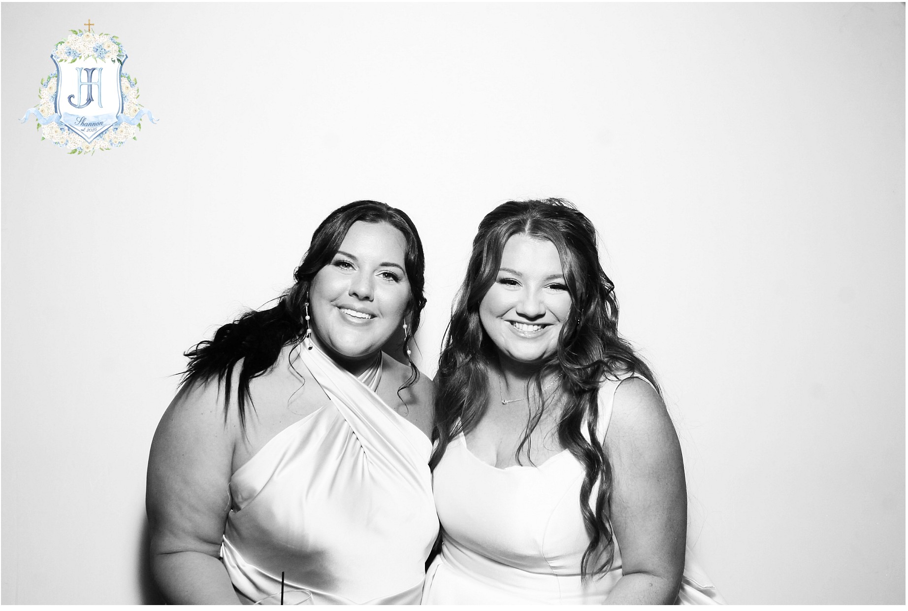 Haley & Jake | View more photos from the event at gallery.photoboothcincy.com/u/PhotoBoothCincy/Haley-Jake