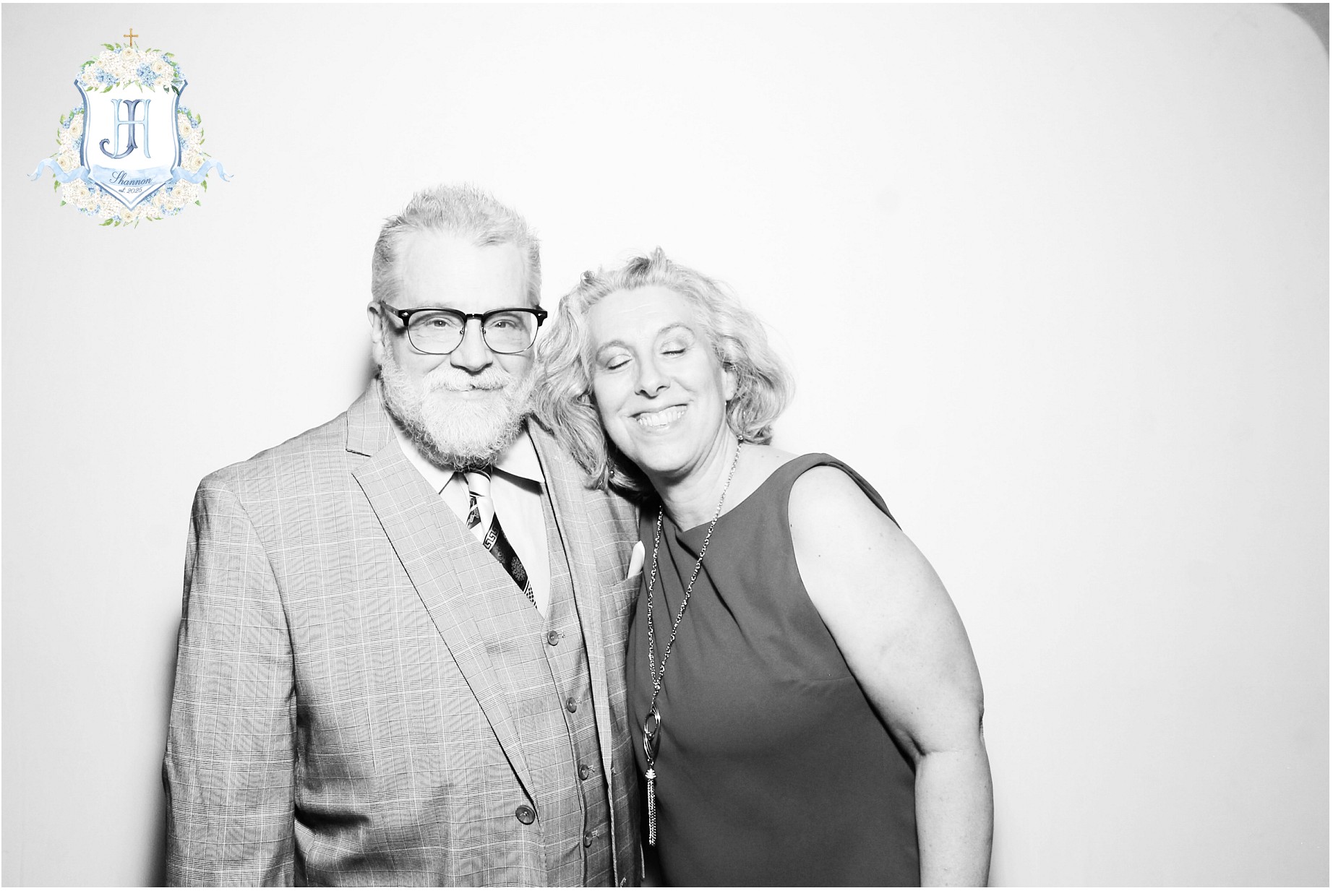 Haley & Jake | View more photos from the event at gallery.photoboothcincy.com/u/PhotoBoothCincy/Haley-Jake