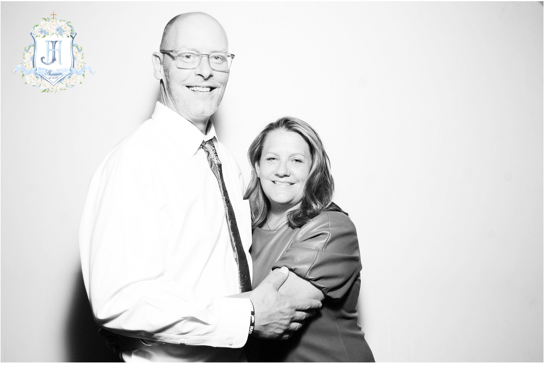 Haley & Jake | View more photos from the event at gallery.photoboothcincy.com/u/PhotoBoothCincy/Haley-Jake