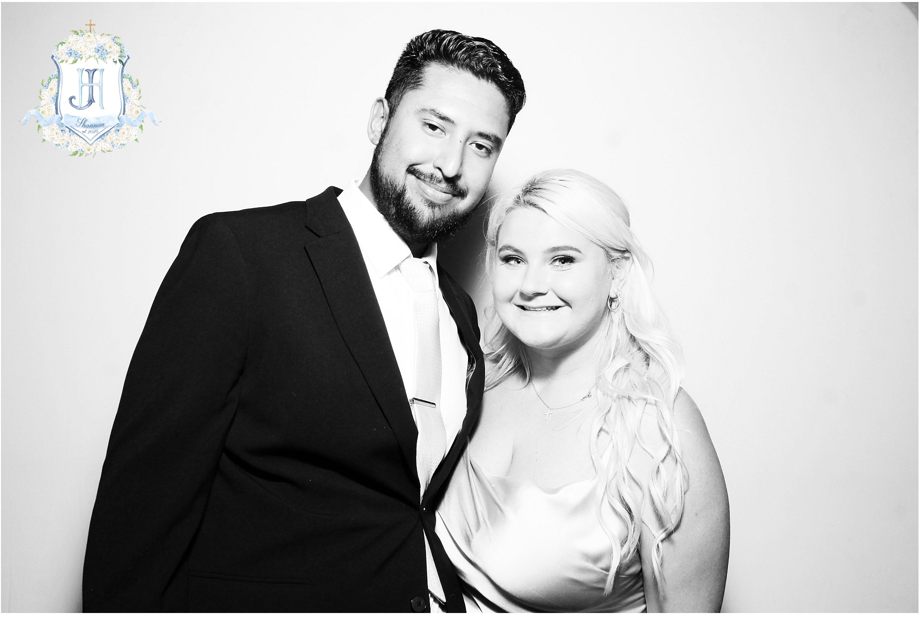 Haley & Jake | View more photos from the event at gallery.photoboothcincy.com/u/PhotoBoothCincy/Haley-Jake