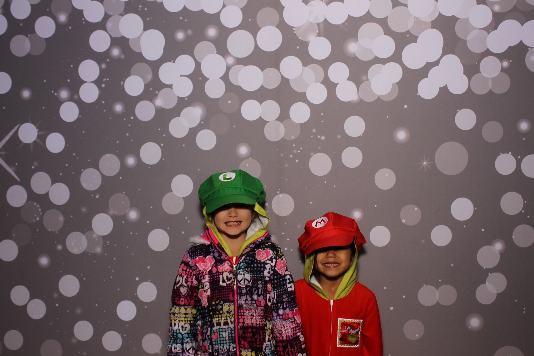 Hamilton twp maineville treelighting | View more photos from the event at gallery.photoboothcincy.com/u/PhotoBoothCincy/Hamilton-twp-maineville-treelighting
