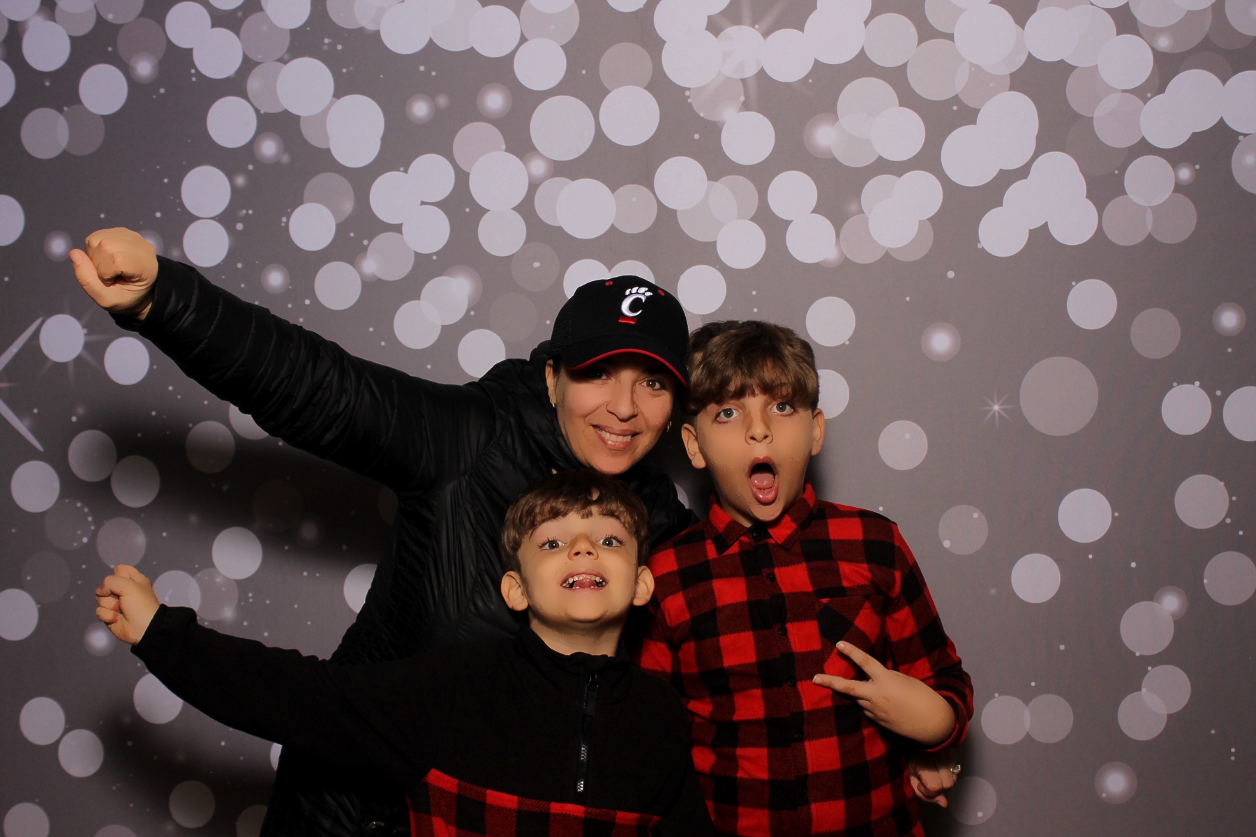 Hamilton twp maineville treelighting | View more photos from the event at gallery.photoboothcincy.com/u/PhotoBoothCincy/Hamilton-twp-maineville-treelighting