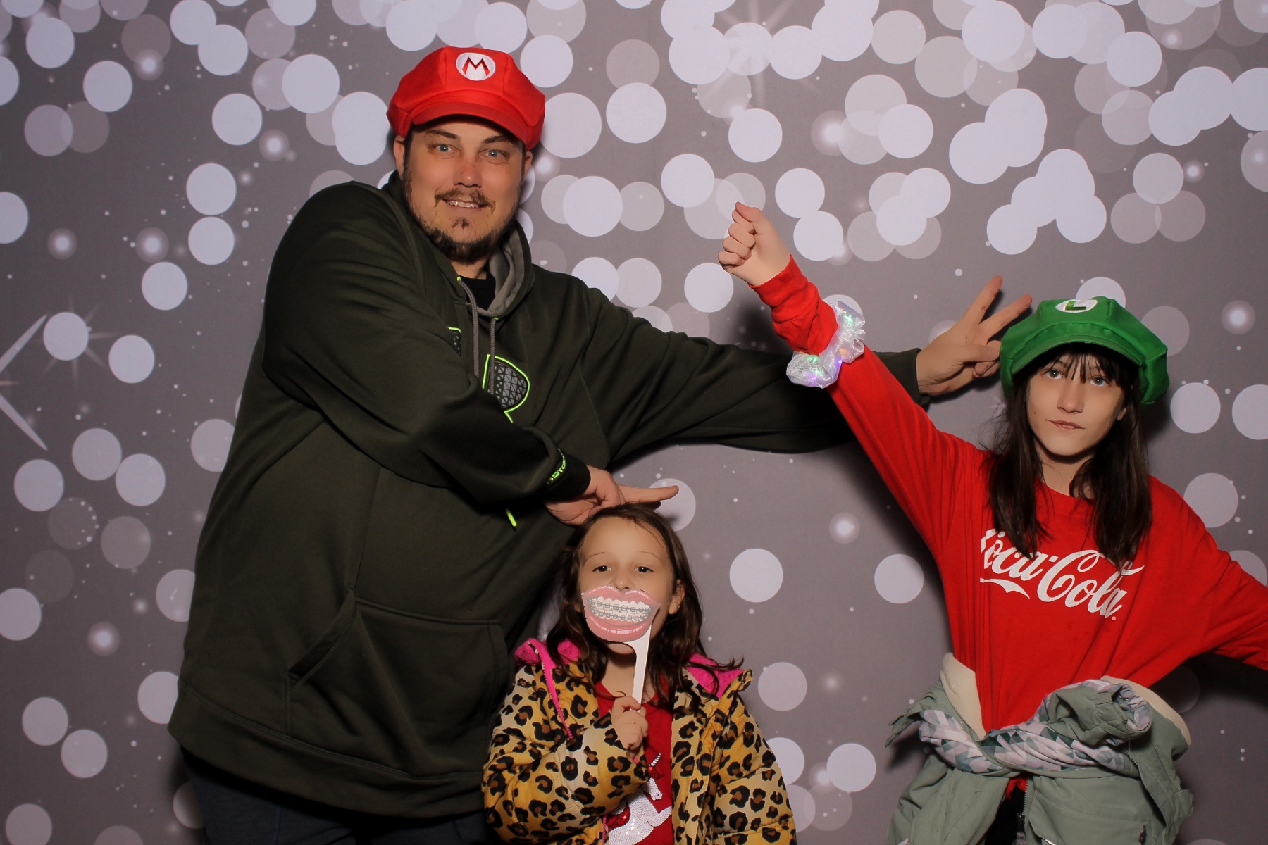 Hamilton twp maineville treelighting | View more photos from the event at gallery.photoboothcincy.com/u/PhotoBoothCincy/Hamilton-twp-maineville-treelighting
