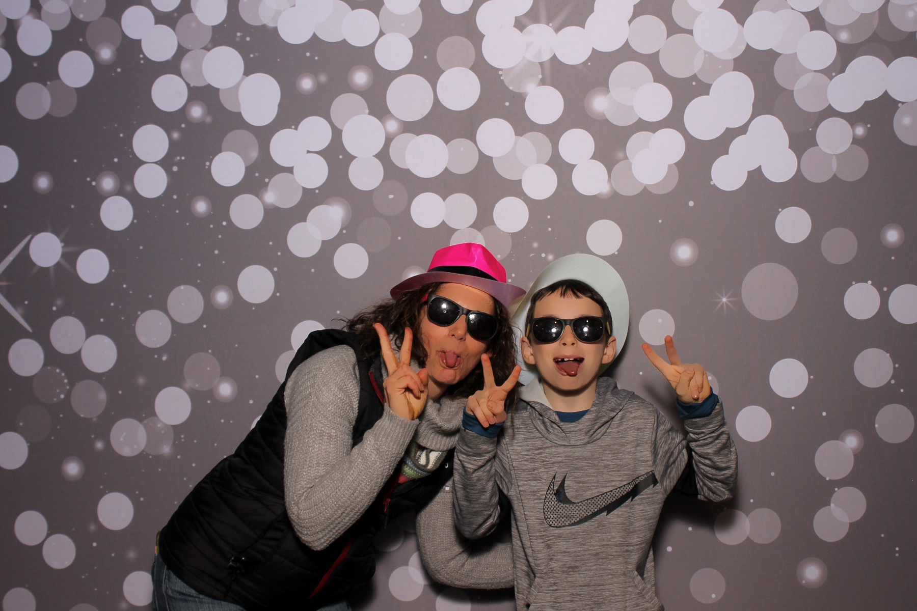 Hamilton twp maineville treelighting | View more photos from the event at gallery.photoboothcincy.com/u/PhotoBoothCincy/Hamilton-twp-maineville-treelighting