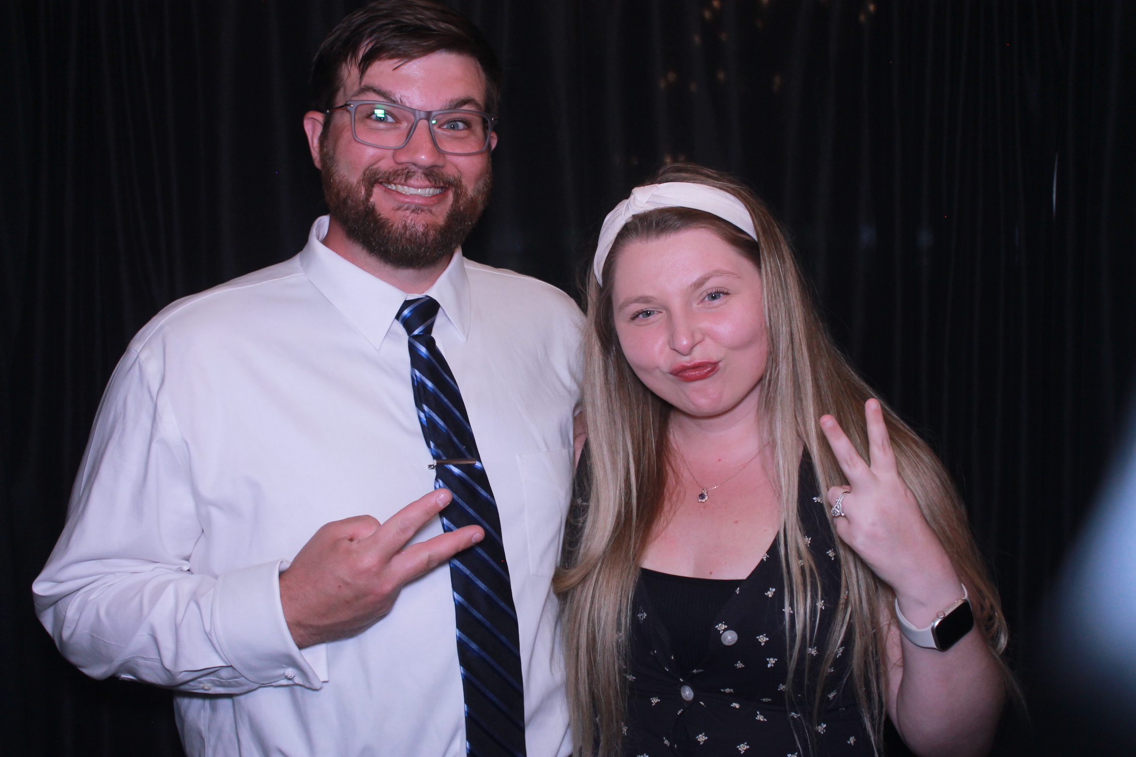 Hannah & Tyler | View more photos from the event at gallery.photoboothcincy.com/u/PhotoBoothCincy/Hannah-Tyler-0