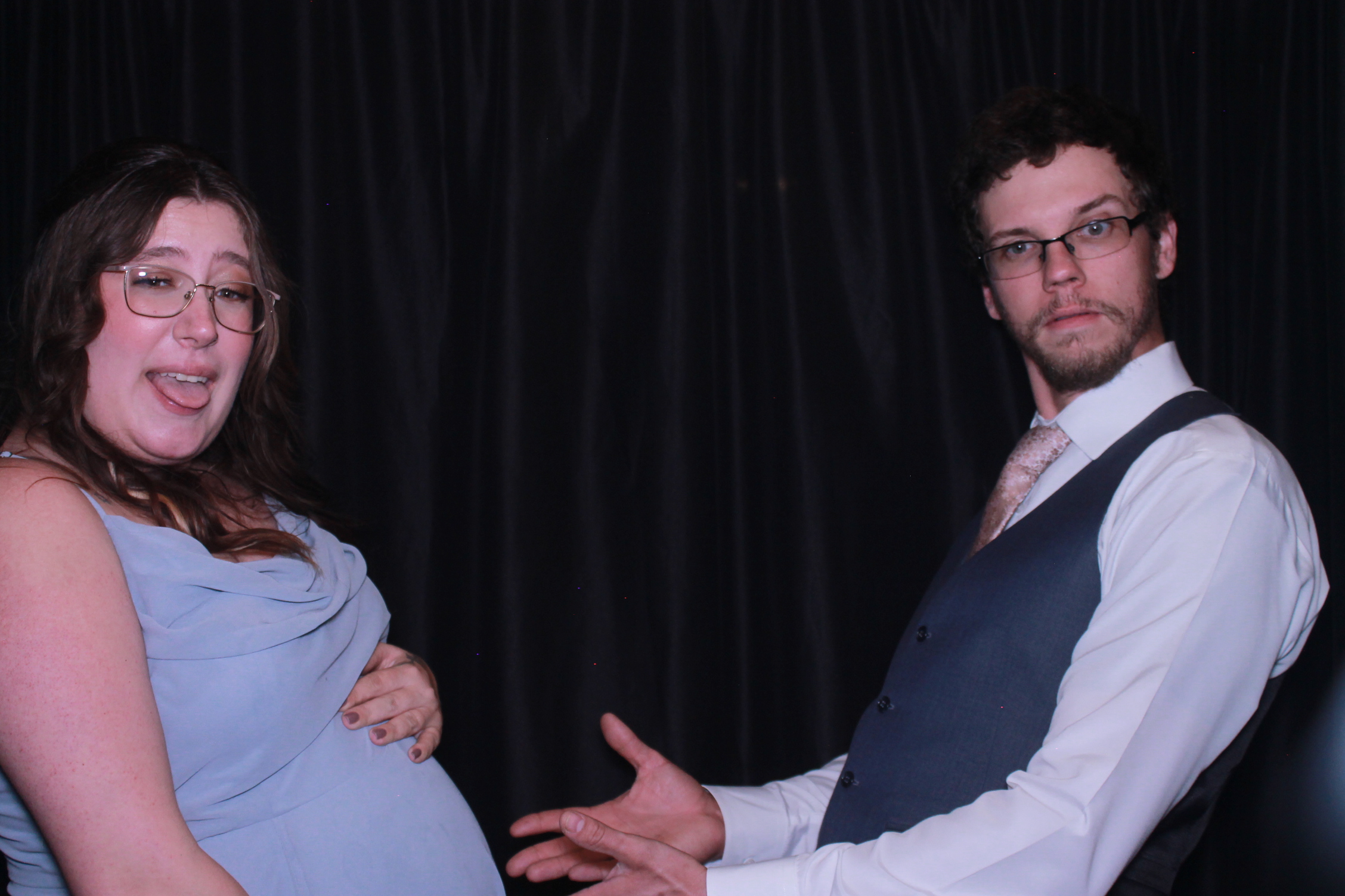 Hannah & Tyler | View more photos from the event at gallery.photoboothcincy.com/u/PhotoBoothCincy/Hannah-Tyler