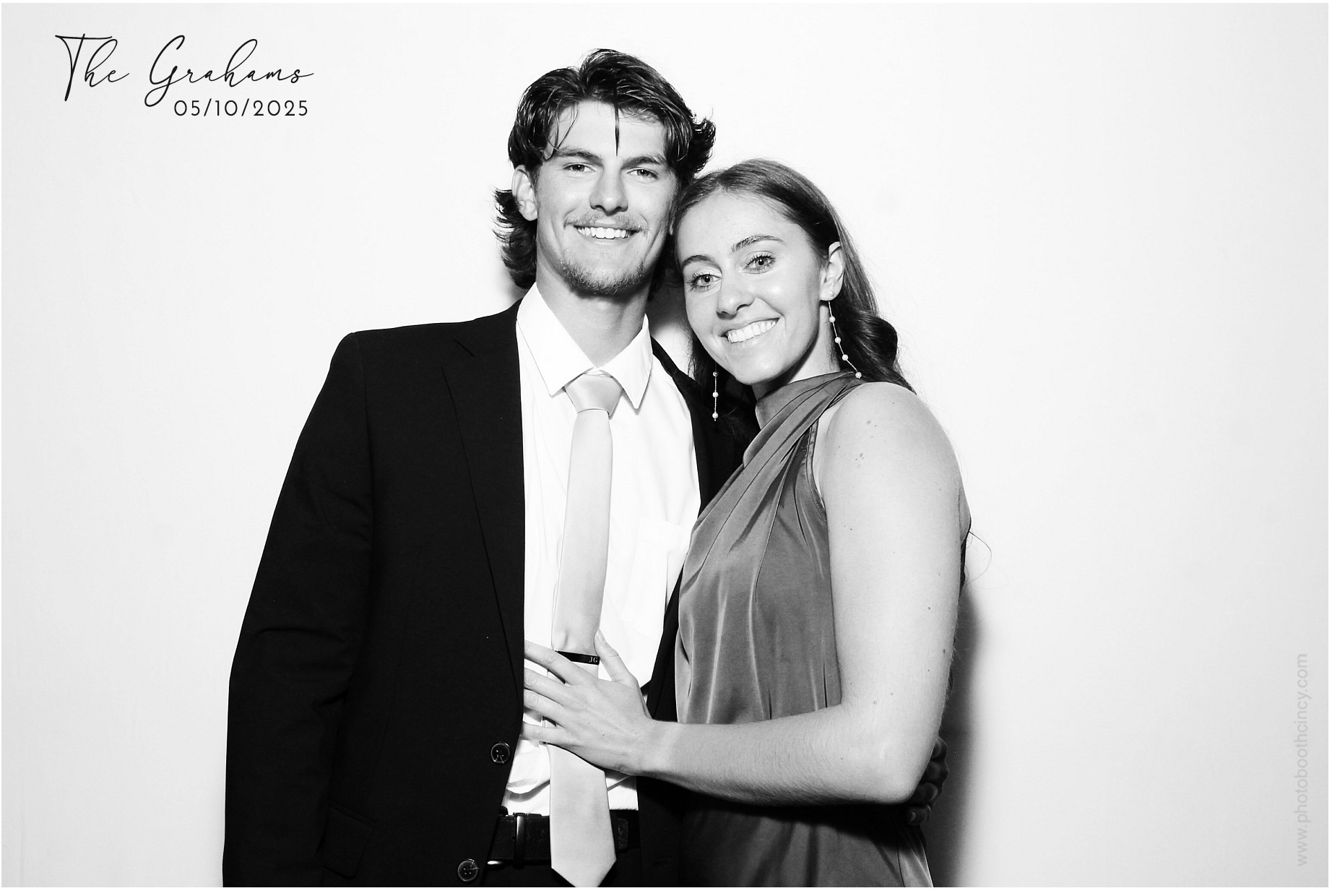 Hannah & Zane | View more photos from the event at gallery.photoboothcincy.com/u/PhotoBoothCincy/Hannah-Zane