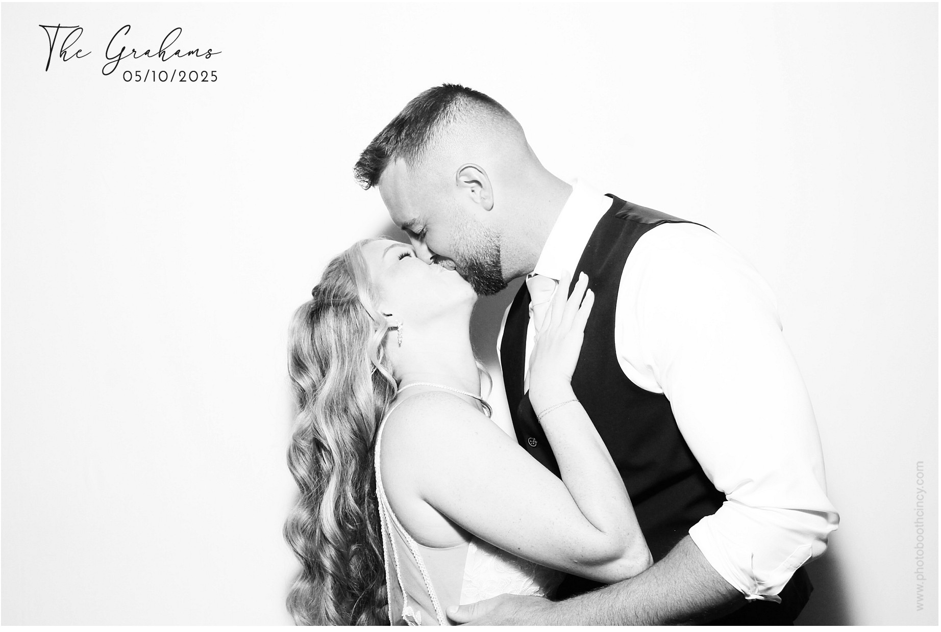Hannah & Zane | View more photos from the event at gallery.photoboothcincy.com/u/PhotoBoothCincy/Hannah-Zane