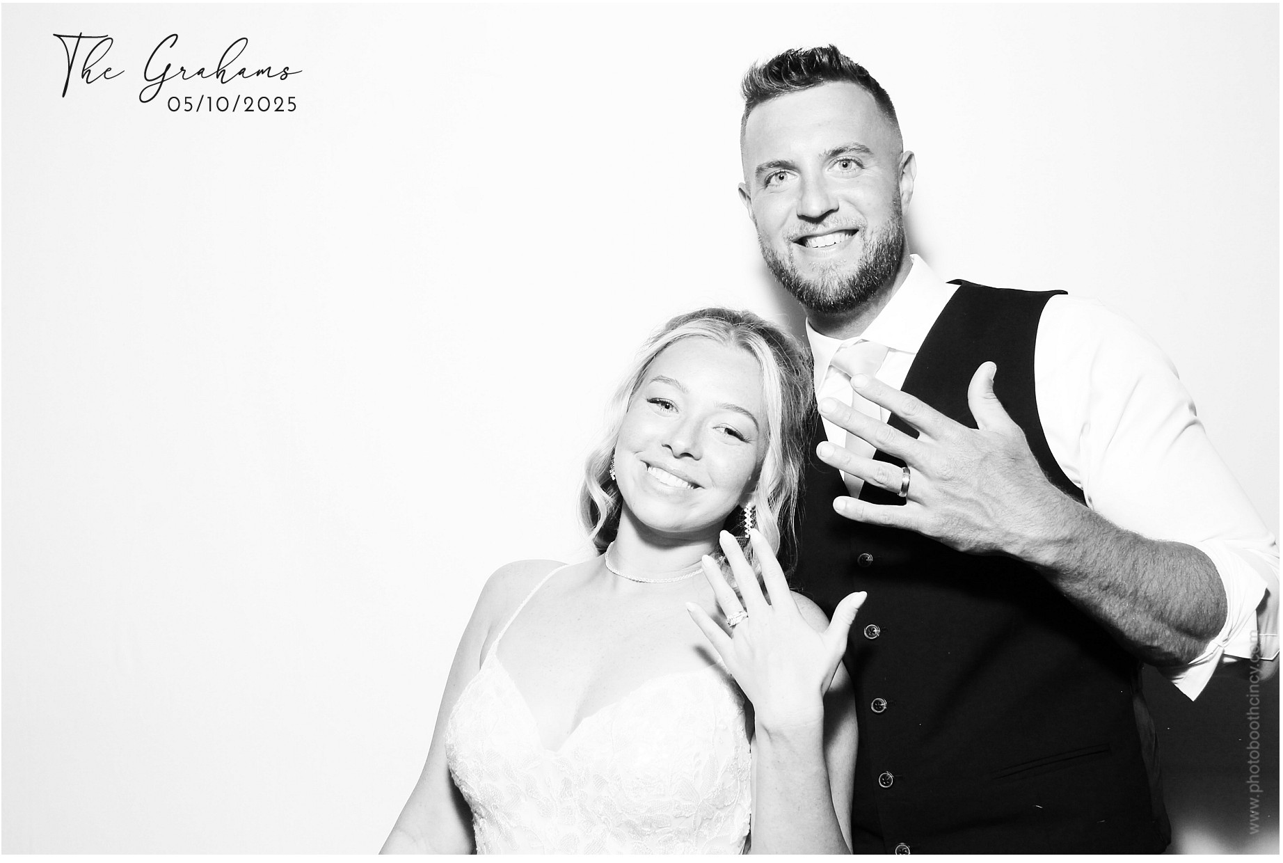 Hannah & Zane | View more photos from the event at gallery.photoboothcincy.com/u/PhotoBoothCincy/Hannah-Zane