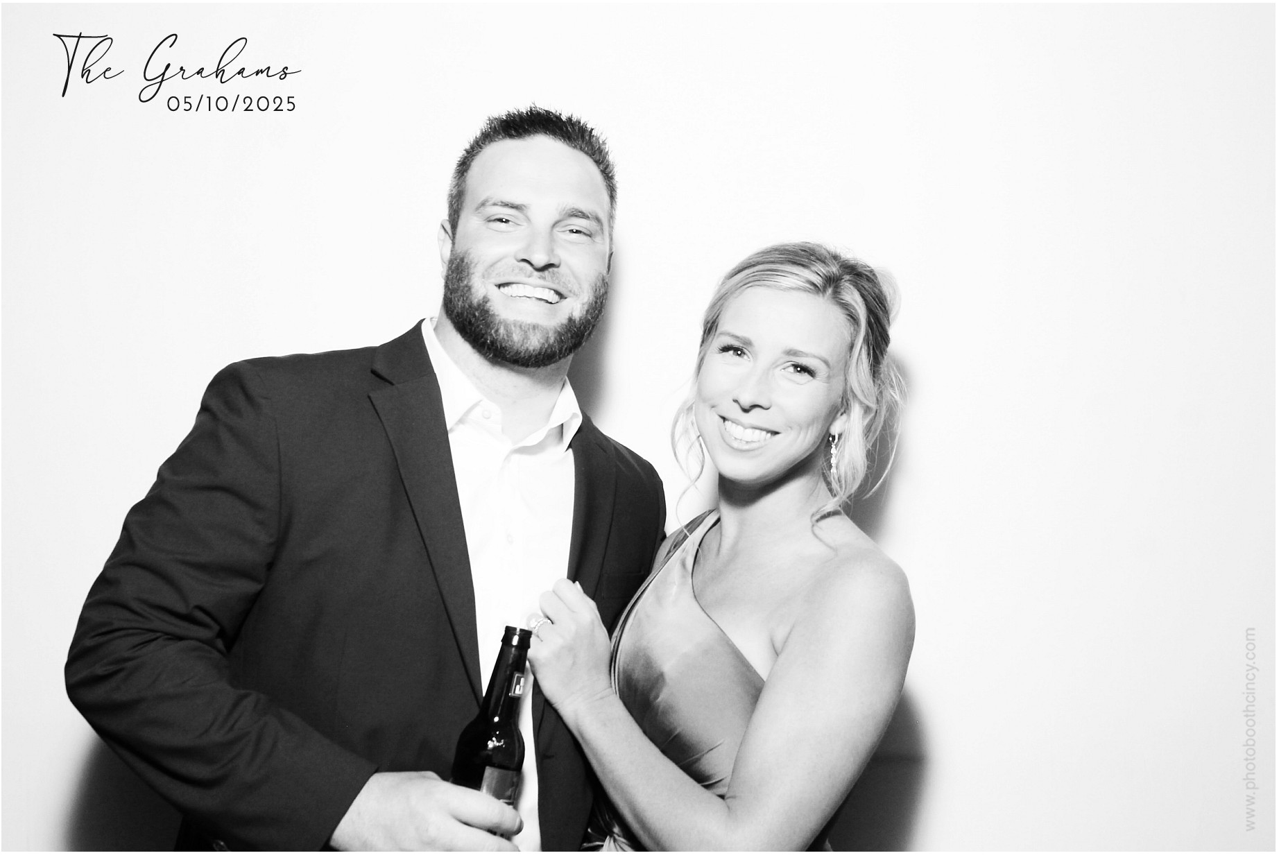 Hannah & Zane | View more photos from the event at gallery.photoboothcincy.com/u/PhotoBoothCincy/Hannah-Zane