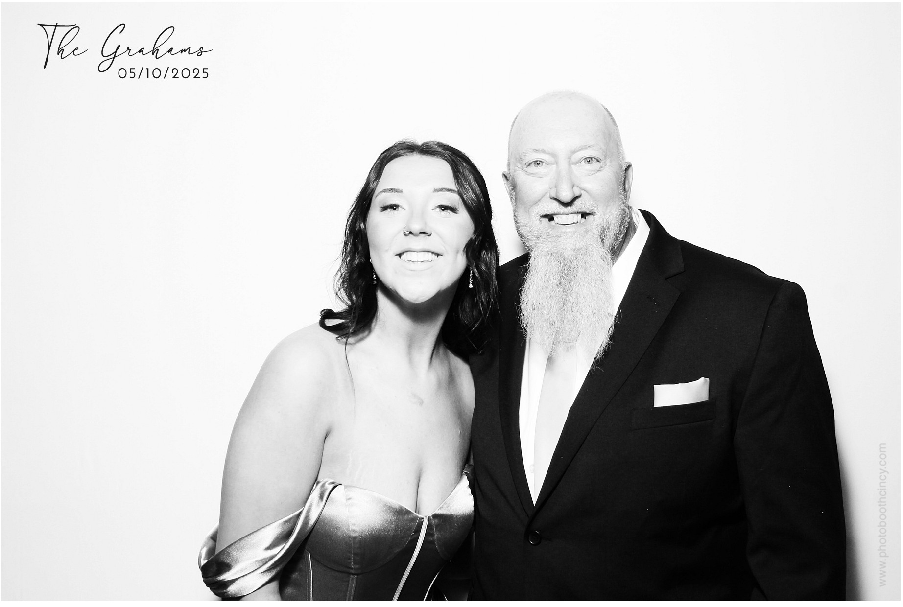 Hannah & Zane | View more photos from the event at gallery.photoboothcincy.com/u/PhotoBoothCincy/Hannah-Zane