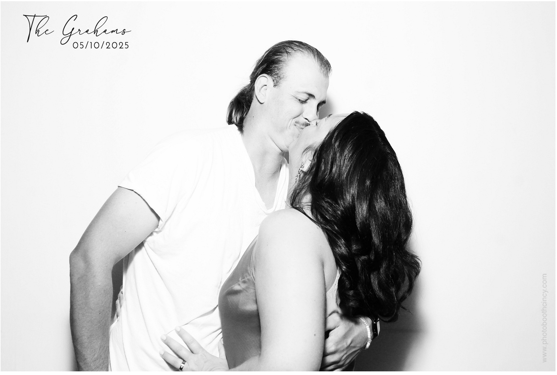 Hannah & Zane | View more photos from the event at gallery.photoboothcincy.com/u/PhotoBoothCincy/Hannah-Zane