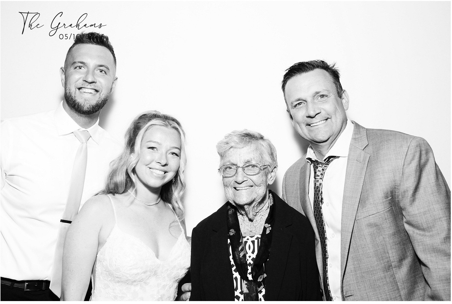 Hannah & Zane | View more photos from the event at gallery.photoboothcincy.com/u/PhotoBoothCincy/Hannah-Zane