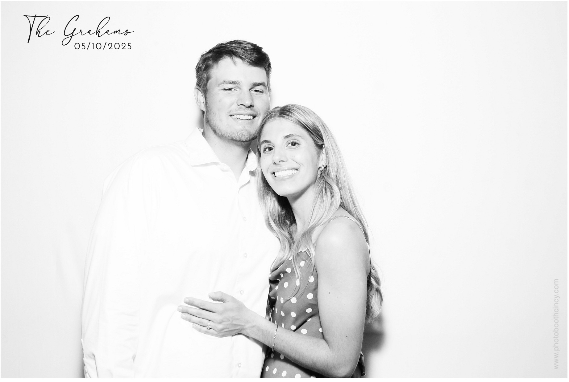 Hannah & Zane | View more photos from the event at gallery.photoboothcincy.com/u/PhotoBoothCincy/Hannah-Zane