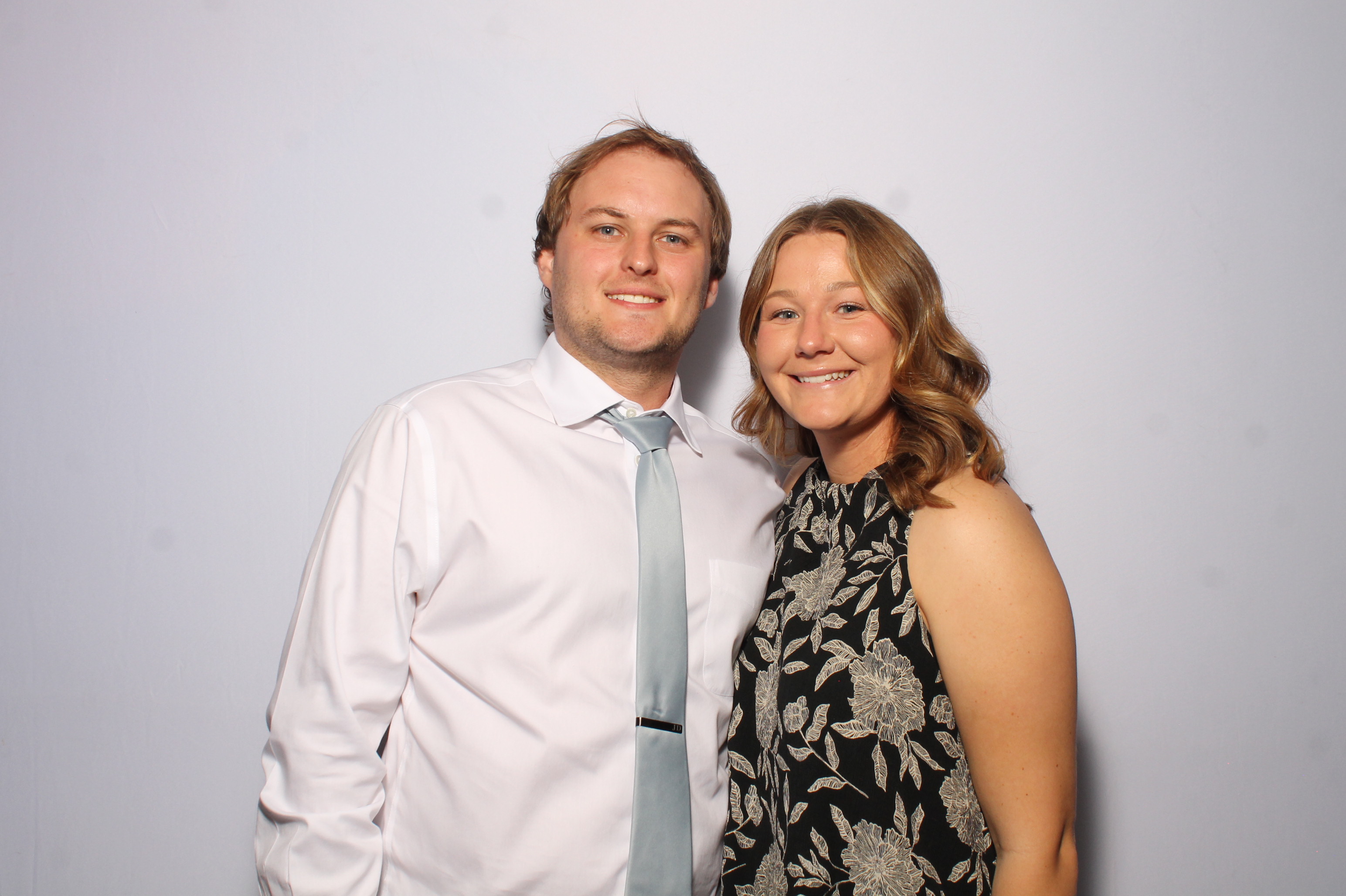 Hannah & Zane | View more photos from the event at gallery.photoboothcincy.com/u/PhotoBoothCincy/Hannah-Zane