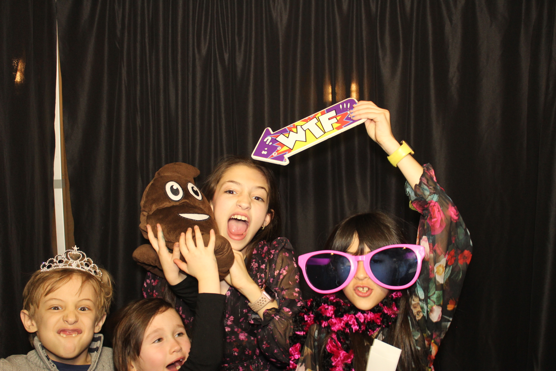Harper's Bat Mitzvah | View more photos from the event at gallery.photoboothcincy.com/u/PhotoBoothCincy/Harpers-Bat-Mitzvah
