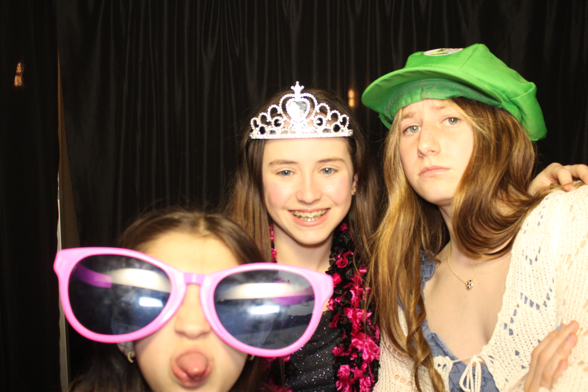 Harper's Bat Mitzvah | View more photos from the event at gallery.photoboothcincy.com/u/PhotoBoothCincy/Harpers-Bat-Mitzvah