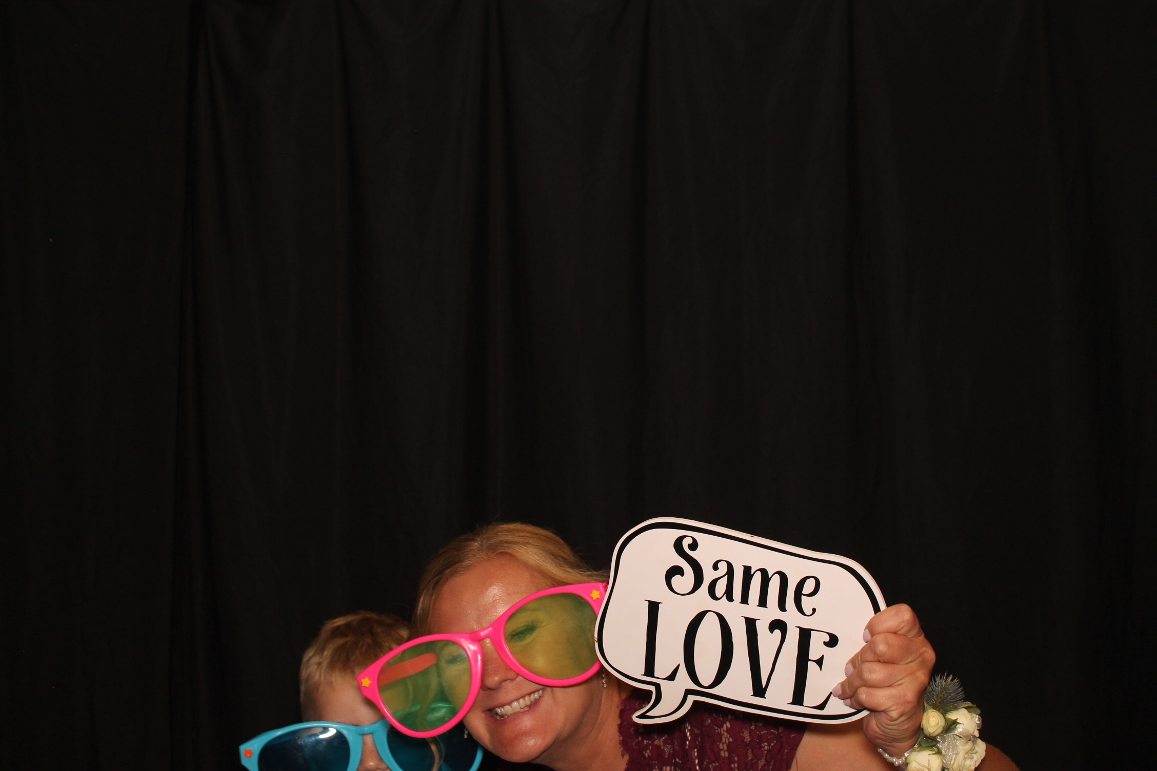 Haugan Cooper Reception | View more photos from the event at gallery.photoboothcincy.com/u/PhotoBoothCincy/Haugan-Cooper-Reception
