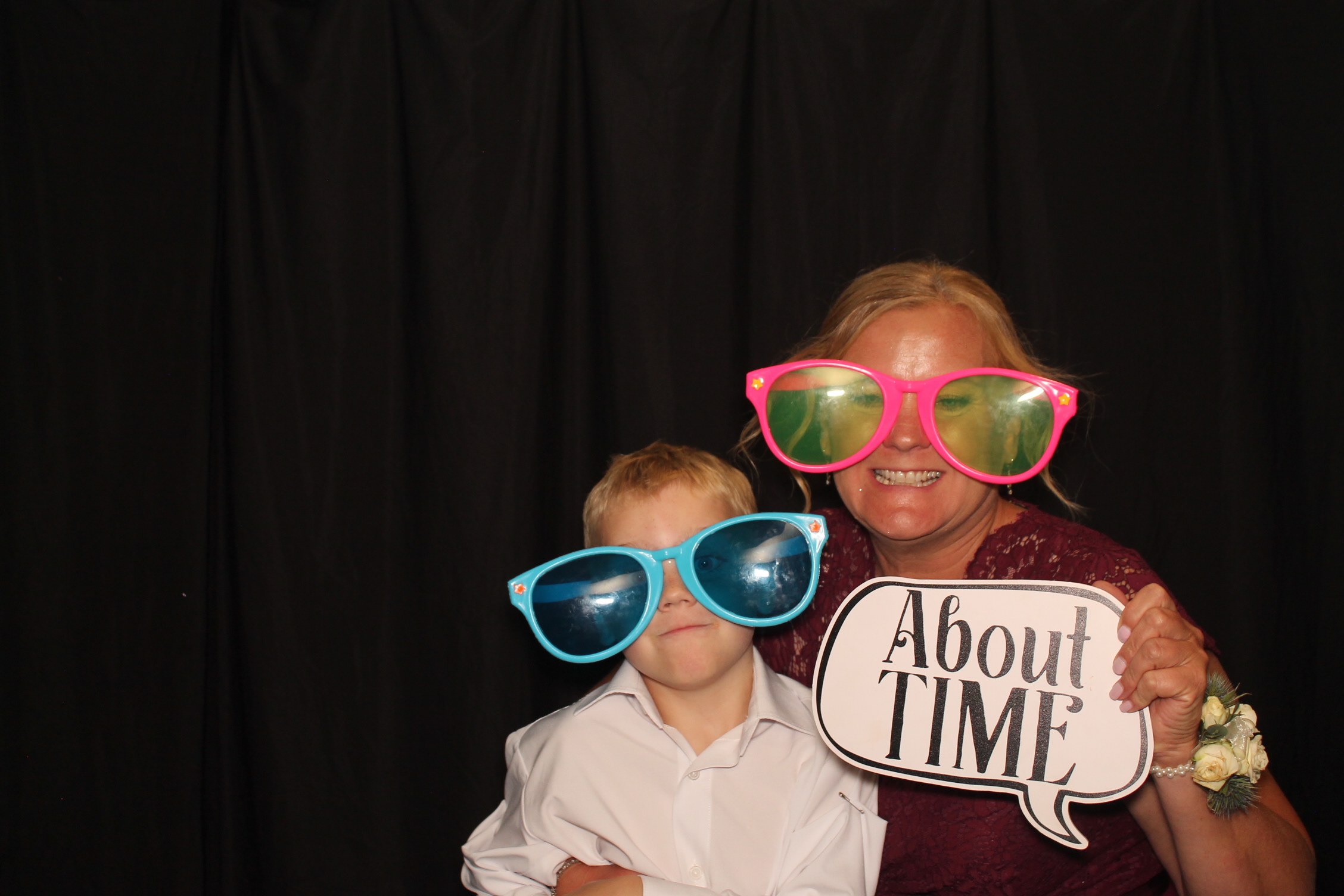 Haugan Cooper Reception | View more photos from the event at gallery.photoboothcincy.com/u/PhotoBoothCincy/Haugan-Cooper-Reception