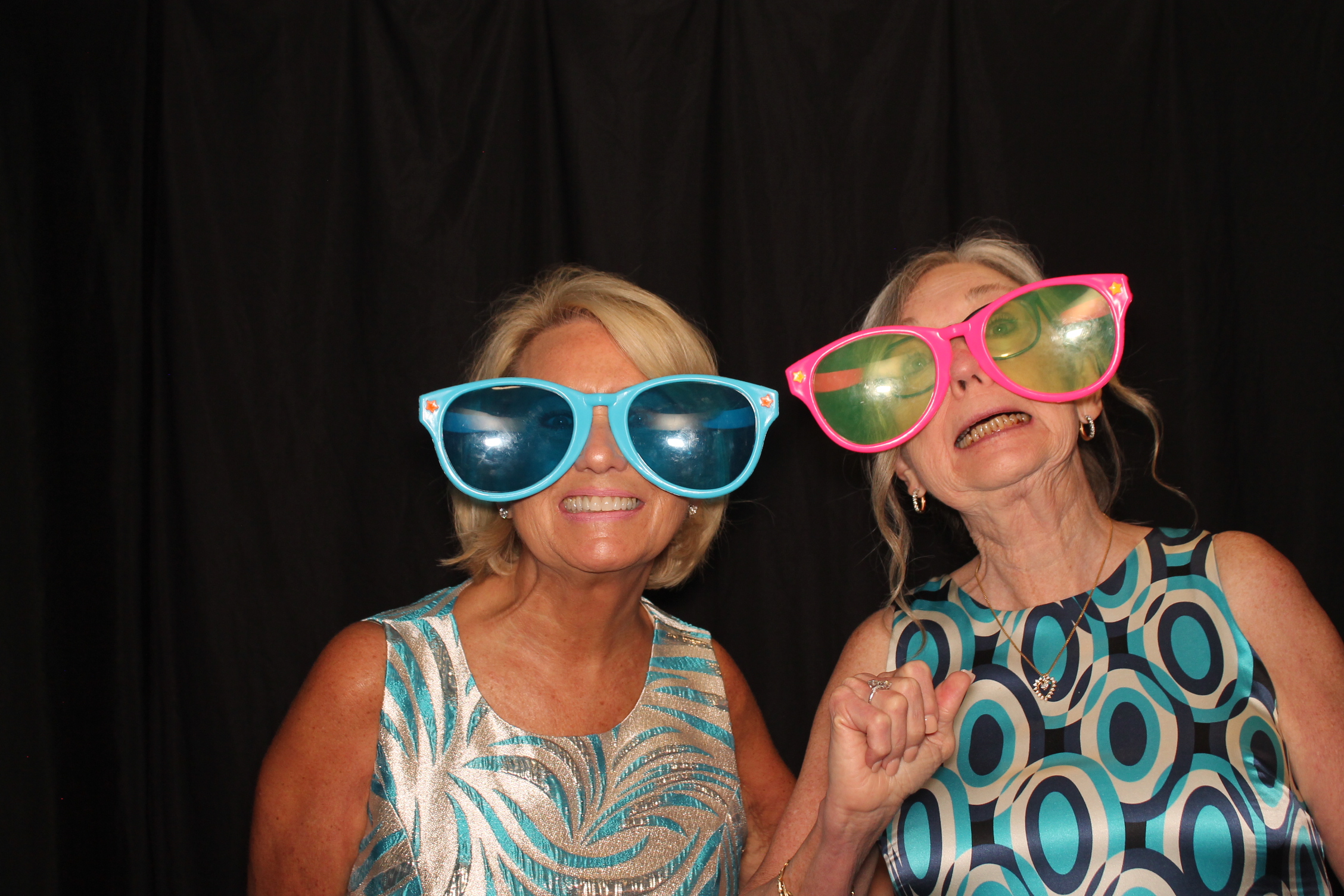 Haugan Cooper Reception | View more photos from the event at gallery.photoboothcincy.com/u/PhotoBoothCincy/Haugan-Cooper-Reception