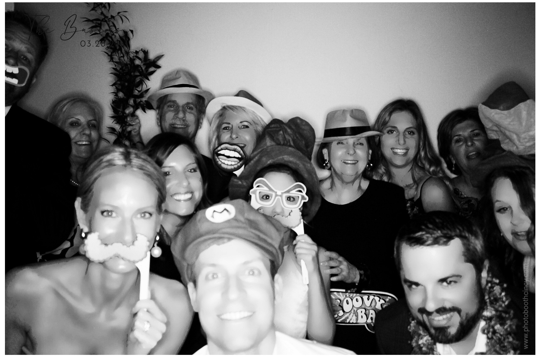 Heusman/Busam Wedding  | View more photos from the event at gallery.photoboothcincy.com/u/PhotoBoothCincy/HeusmanBusam-Wedding