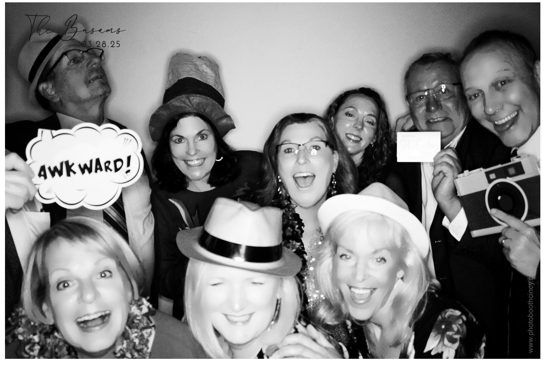 Heusman/Busam Wedding  | View more photos from the event at gallery.photoboothcincy.com/u/PhotoBoothCincy/HeusmanBusam-Wedding