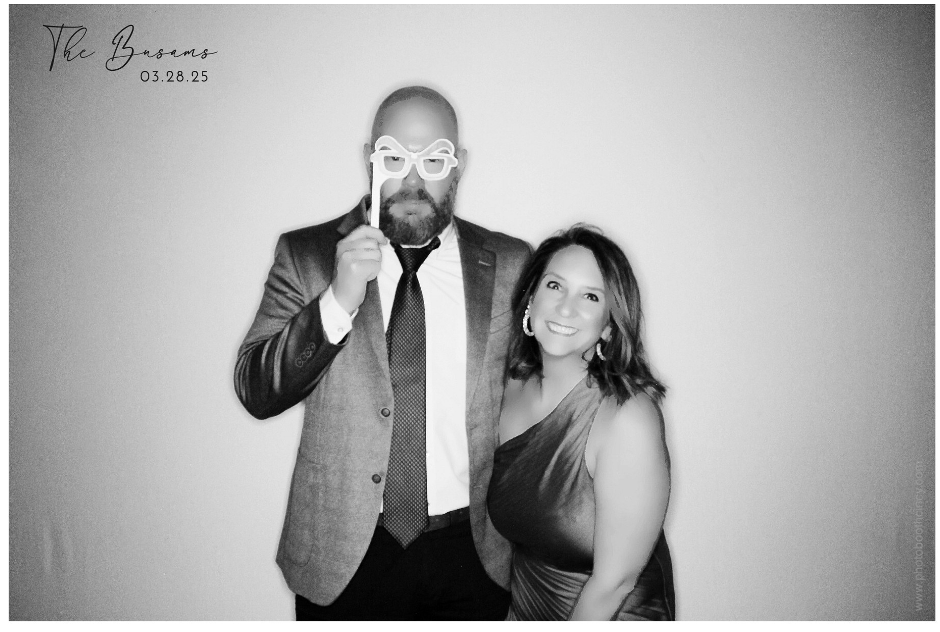 Heusman/Busam Wedding  | View more photos from the event at gallery.photoboothcincy.com/u/PhotoBoothCincy/HeusmanBusam-Wedding