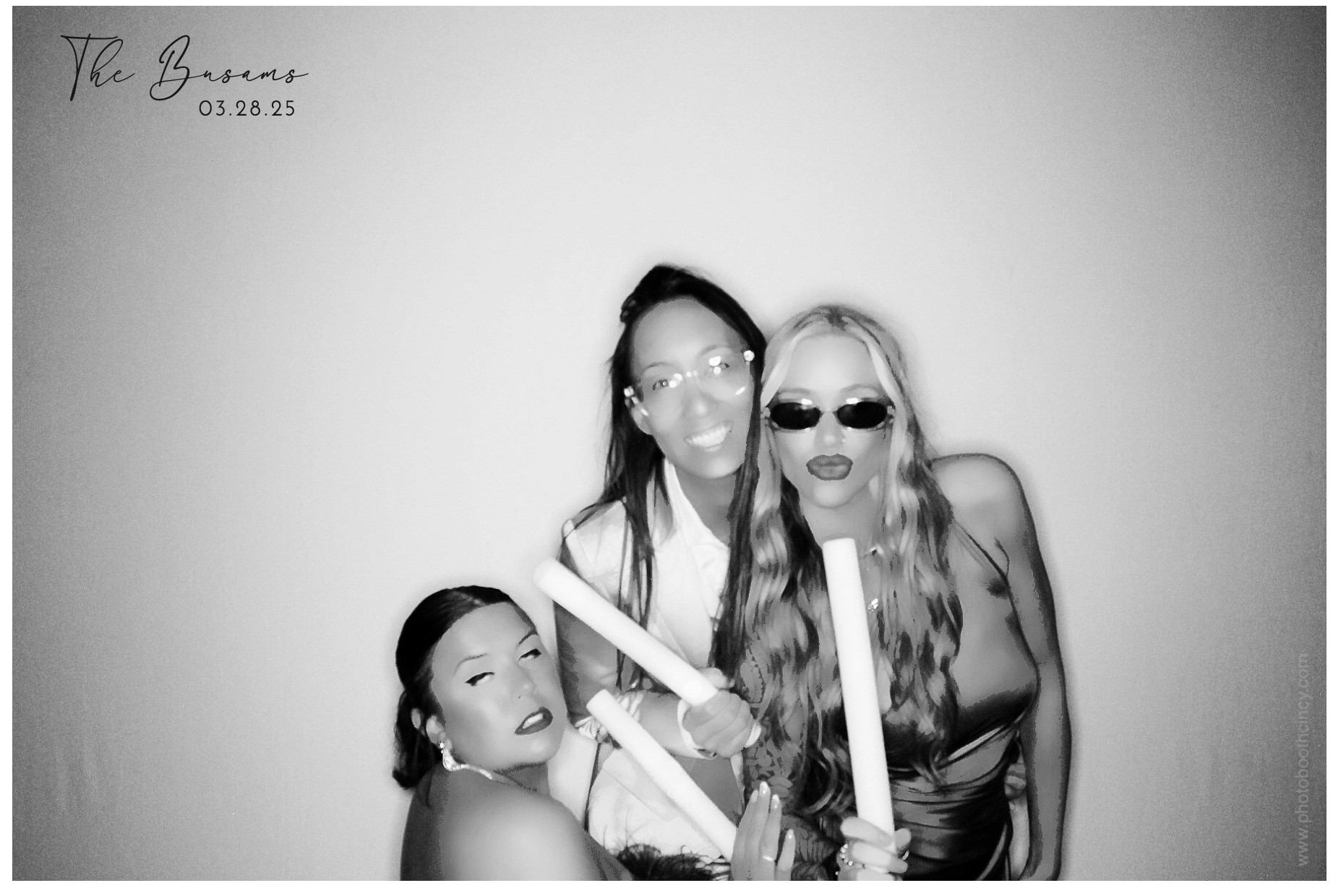 Heusman/Busam Wedding  | View more photos from the event at gallery.photoboothcincy.com/u/PhotoBoothCincy/HeusmanBusam-Wedding