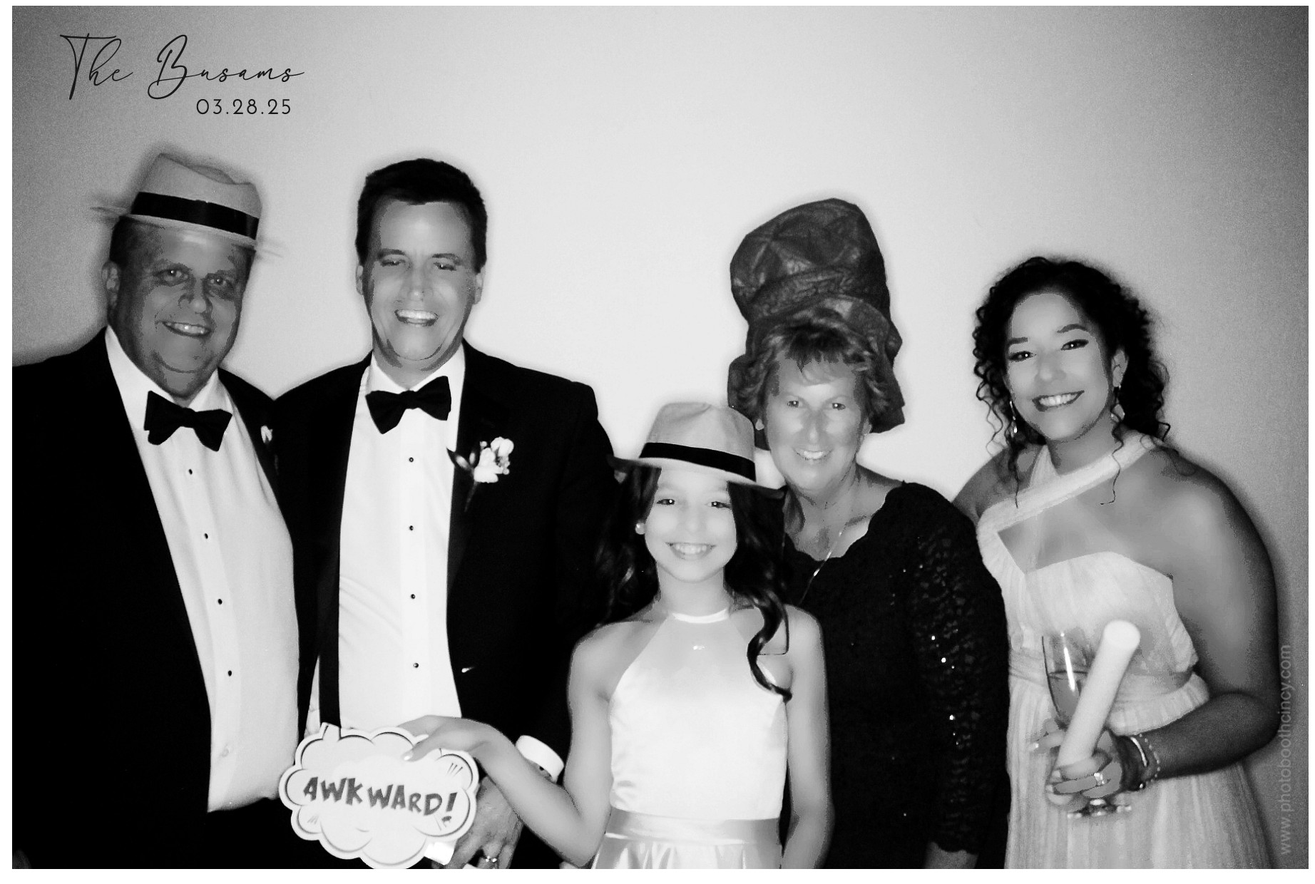 Heusman/Busam Wedding  | View more photos from the event at gallery.photoboothcincy.com/u/PhotoBoothCincy/HeusmanBusam-Wedding