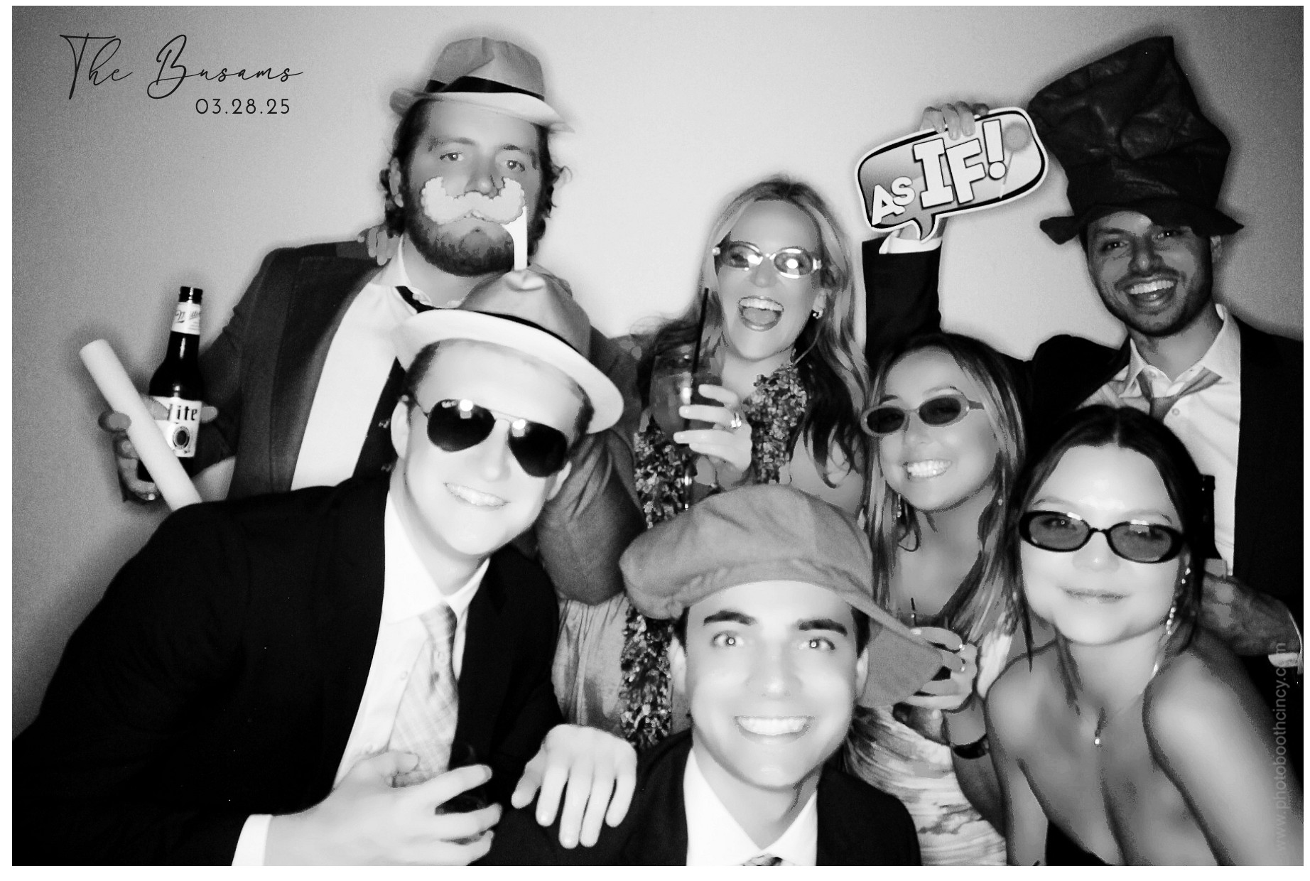 Heusman/Busam Wedding  | View more photos from the event at gallery.photoboothcincy.com/u/PhotoBoothCincy/HeusmanBusam-Wedding