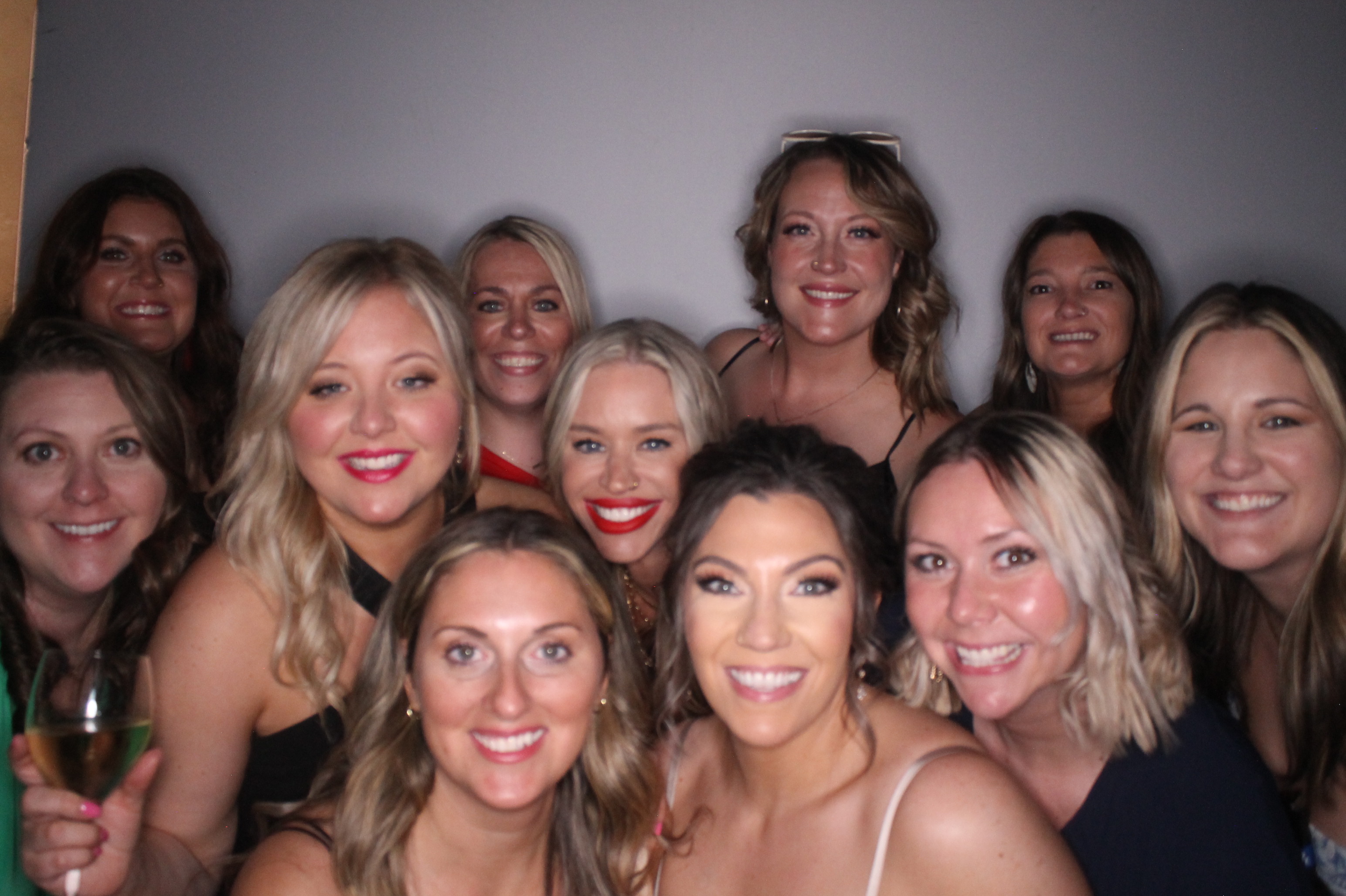 Heusman/Busam Wedding  | View more photos from the event at gallery.photoboothcincy.com/u/PhotoBoothCincy/HeusmanBusam-Wedding