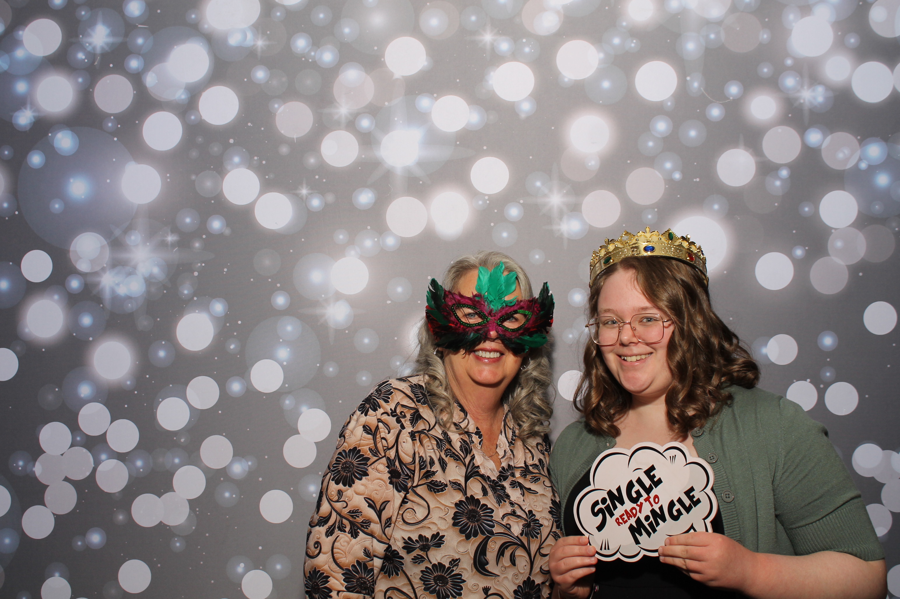 Hicks Wedding | View more photos from the event at gallery.photoboothcincy.com/u/PhotoBoothCincy/Hicks-Wedding