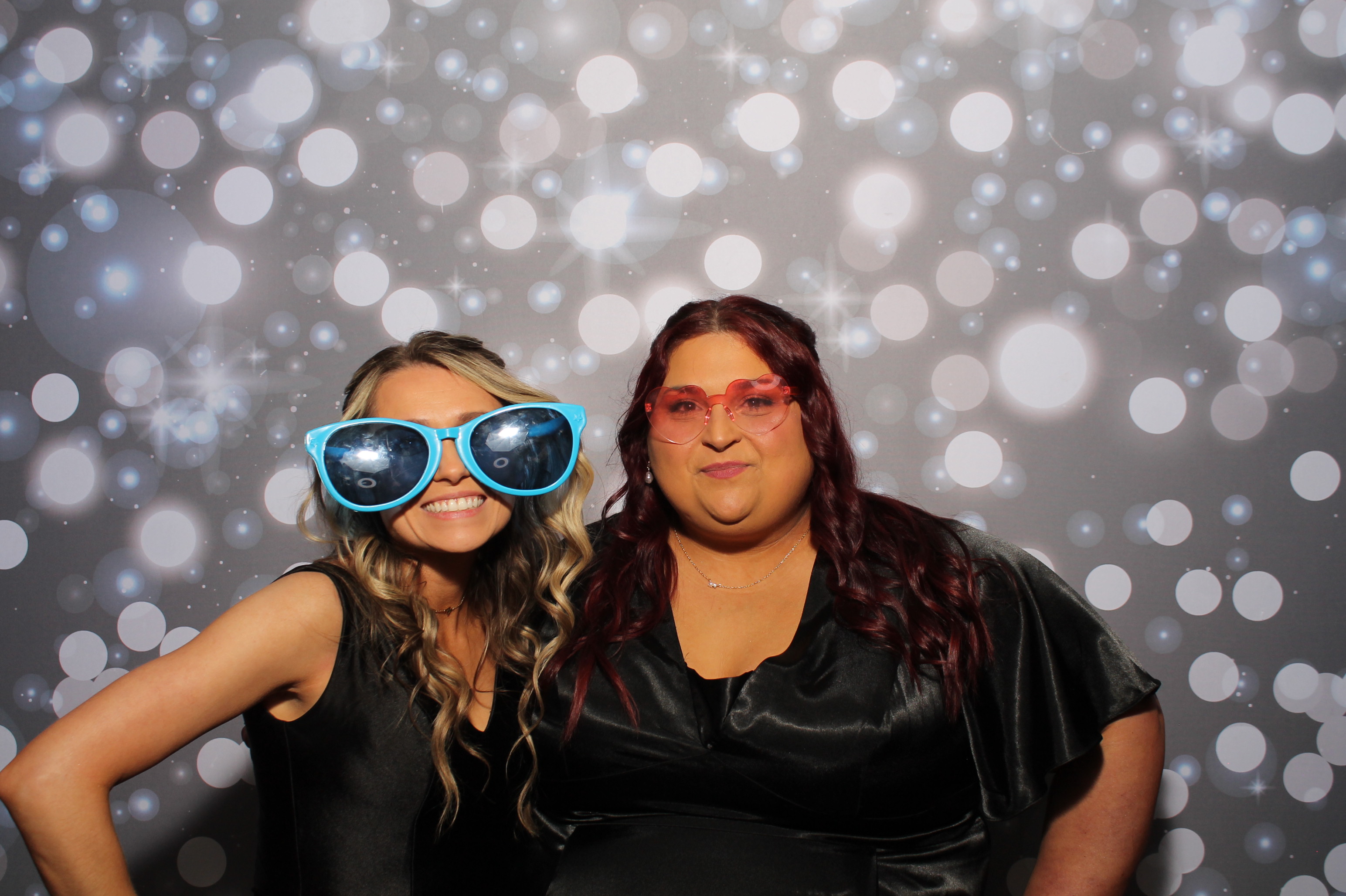 Hicks Wedding | View more photos from the event at gallery.photoboothcincy.com/u/PhotoBoothCincy/Hicks-Wedding