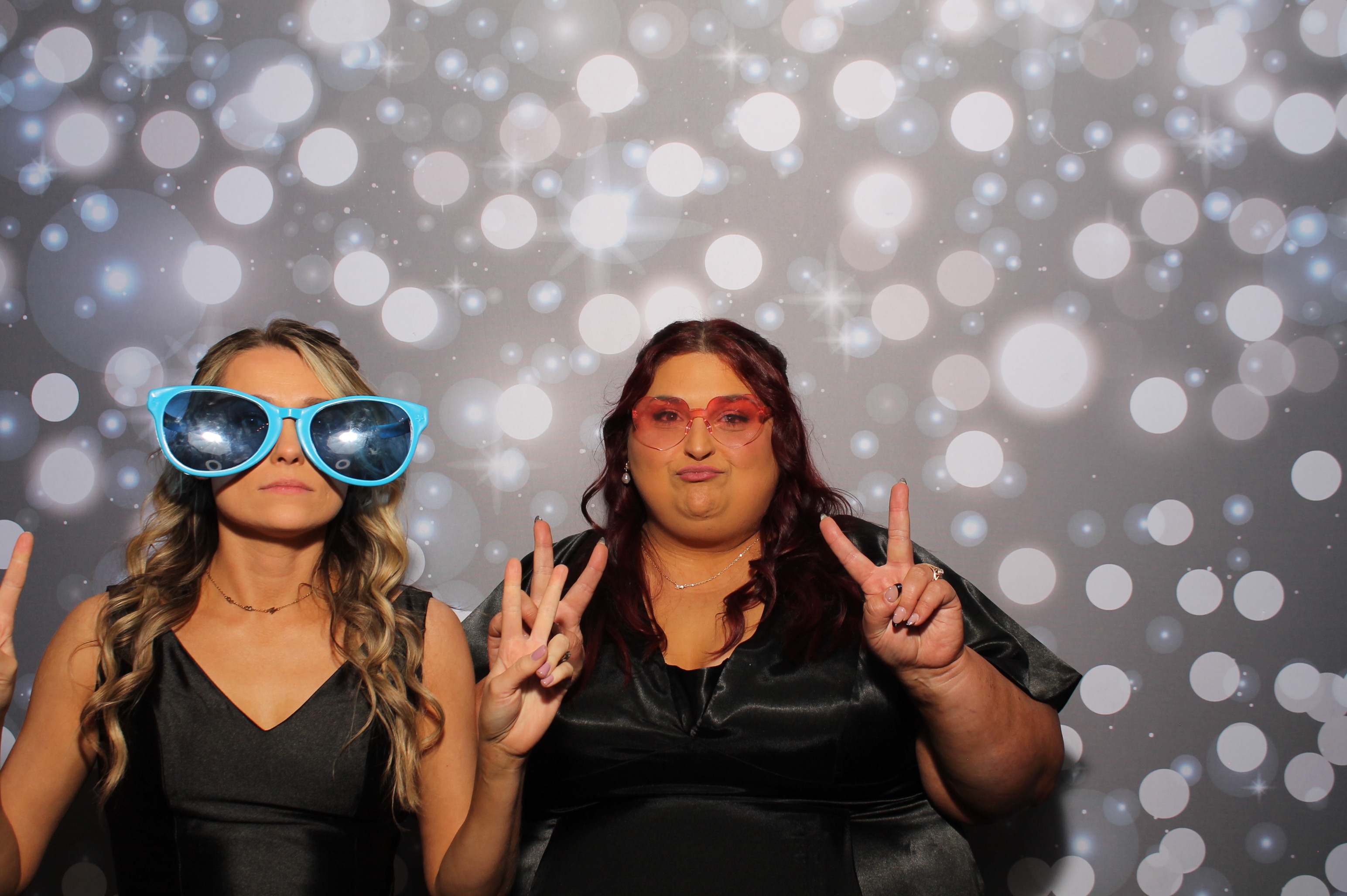 Hicks Wedding | View more photos from the event at gallery.photoboothcincy.com/u/PhotoBoothCincy/Hicks-Wedding