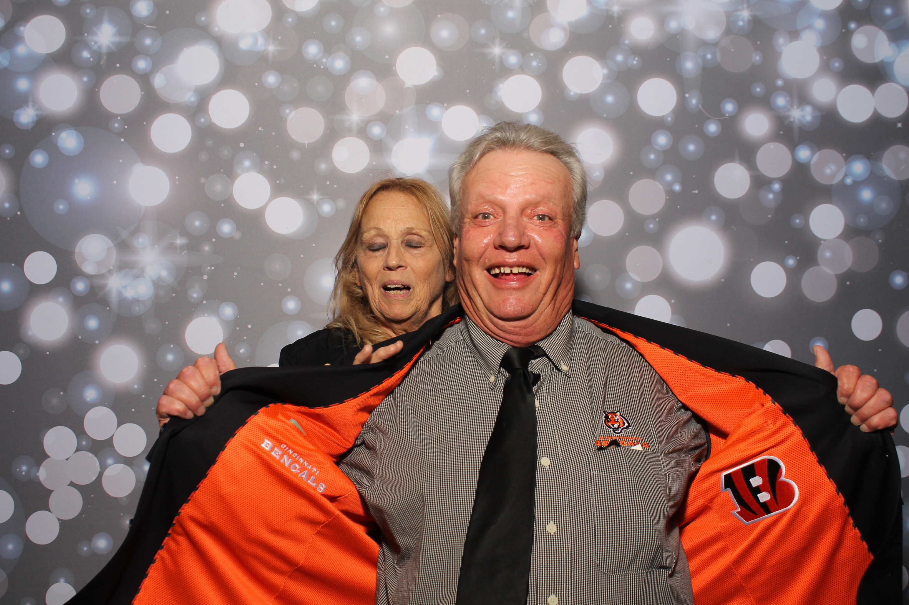 Hicks Wedding | View more photos from the event at gallery.photoboothcincy.com/u/PhotoBoothCincy/Hicks-Wedding
