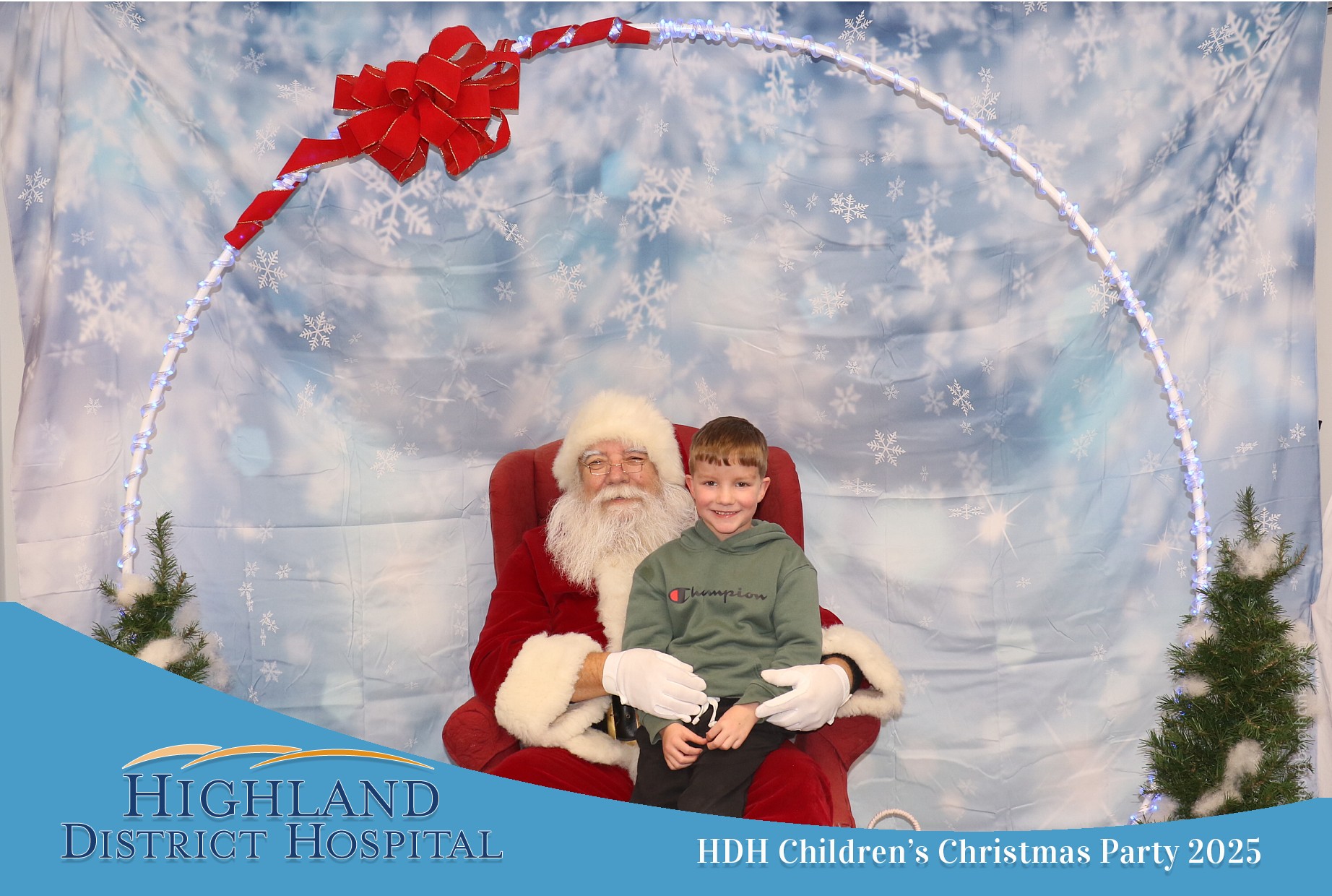Highland District Hospital | View more photos from the event at gallery.photoboothcincy.com/u/PhotoBoothCincy/Highland-District-Hospital