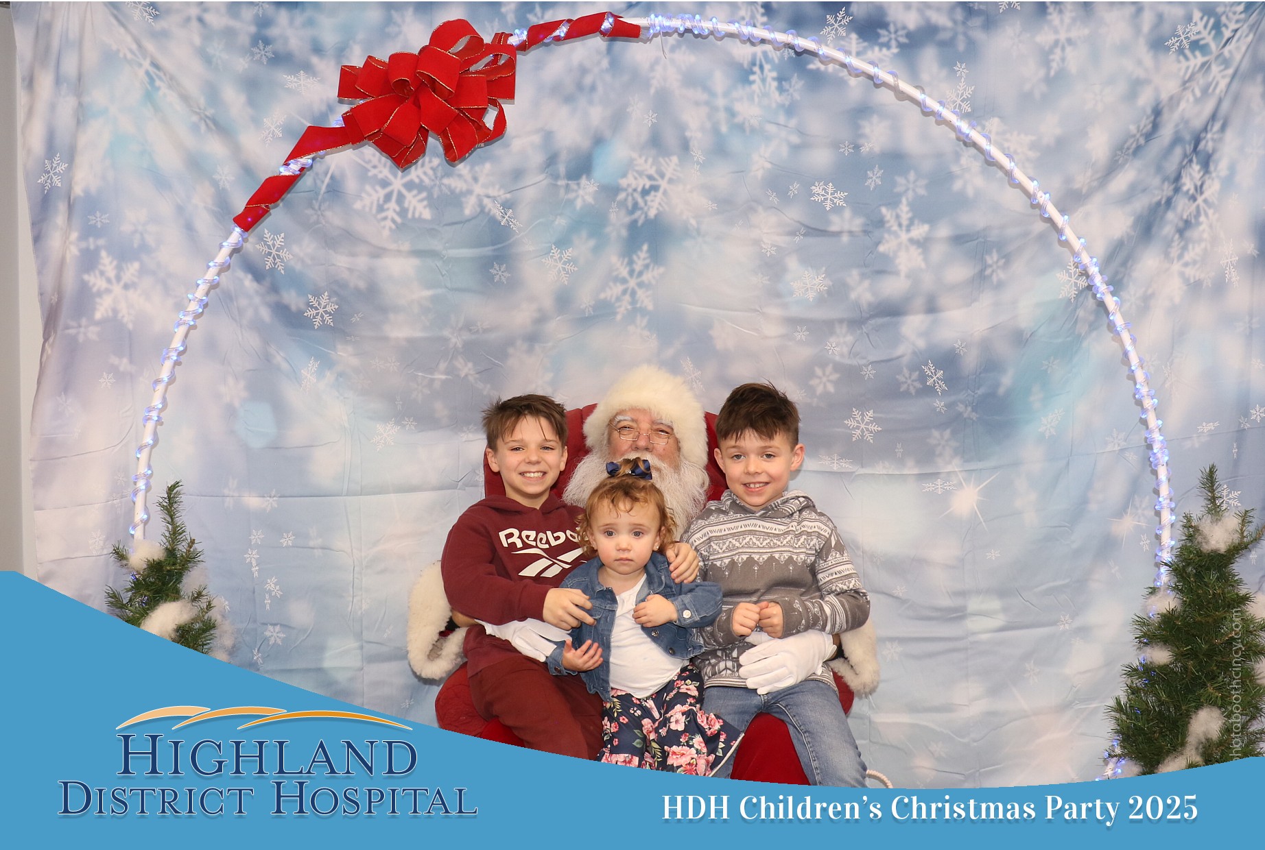 Highland District Hospital | View more photos from the event at gallery.photoboothcincy.com/u/PhotoBoothCincy/Highland-District-Hospital
