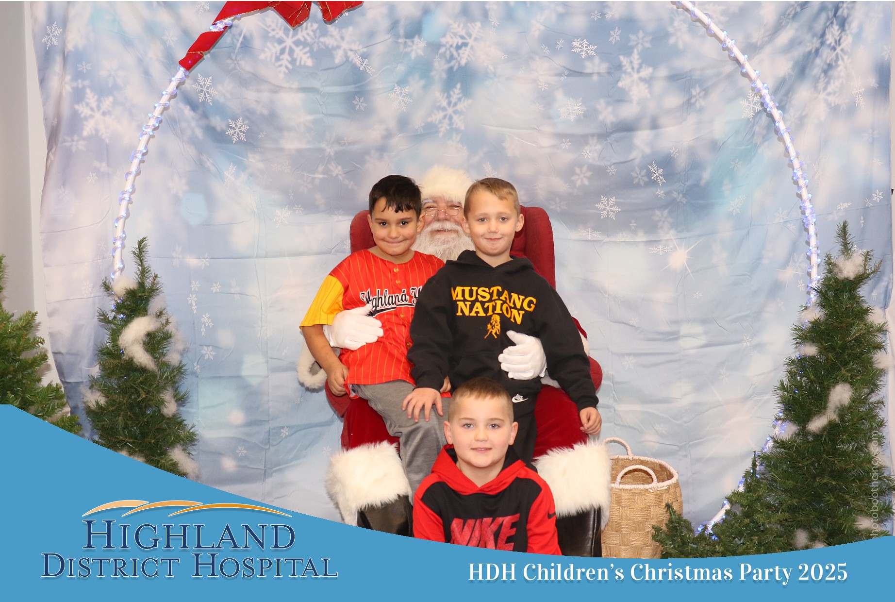 Highland District Hospital | View more photos from the event at gallery.photoboothcincy.com/u/PhotoBoothCincy/Highland-District-Hospital