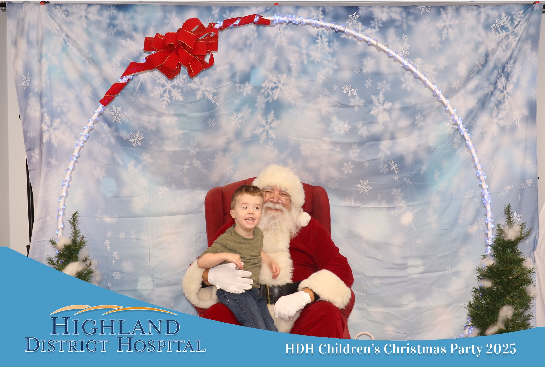 Highland District Hospital | View more photos from the event at gallery.photoboothcincy.com/u/PhotoBoothCincy/Highland-District-Hospital