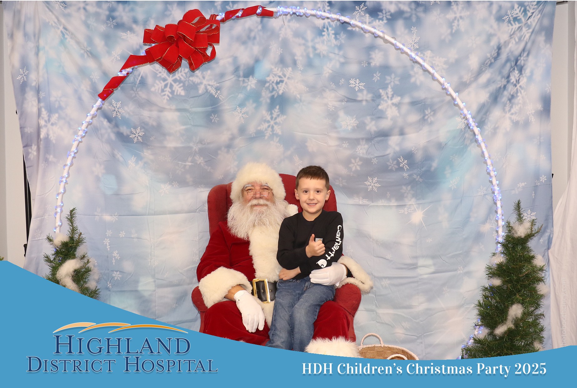 Highland District Hospital | View more photos from the event at gallery.photoboothcincy.com/u/PhotoBoothCincy/Highland-District-Hospital