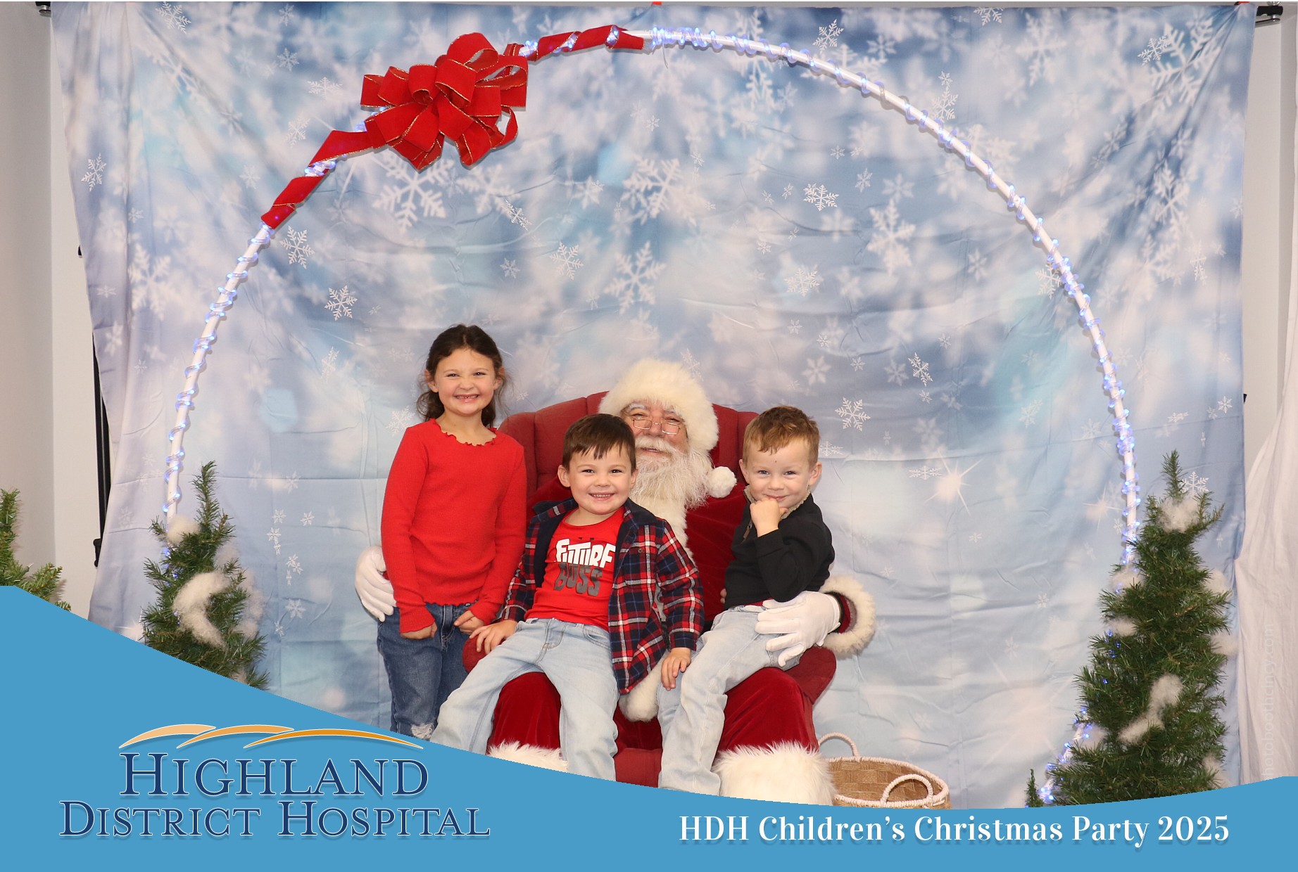 Highland District Hospital | View more photos from the event at gallery.photoboothcincy.com/u/PhotoBoothCincy/Highland-District-Hospital