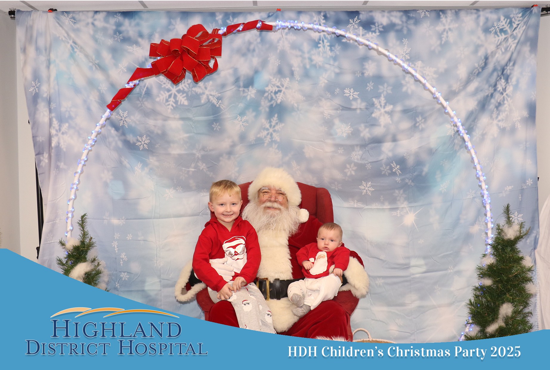 Highland District Hospital | View more photos from the event at gallery.photoboothcincy.com/u/PhotoBoothCincy/Highland-District-Hospital